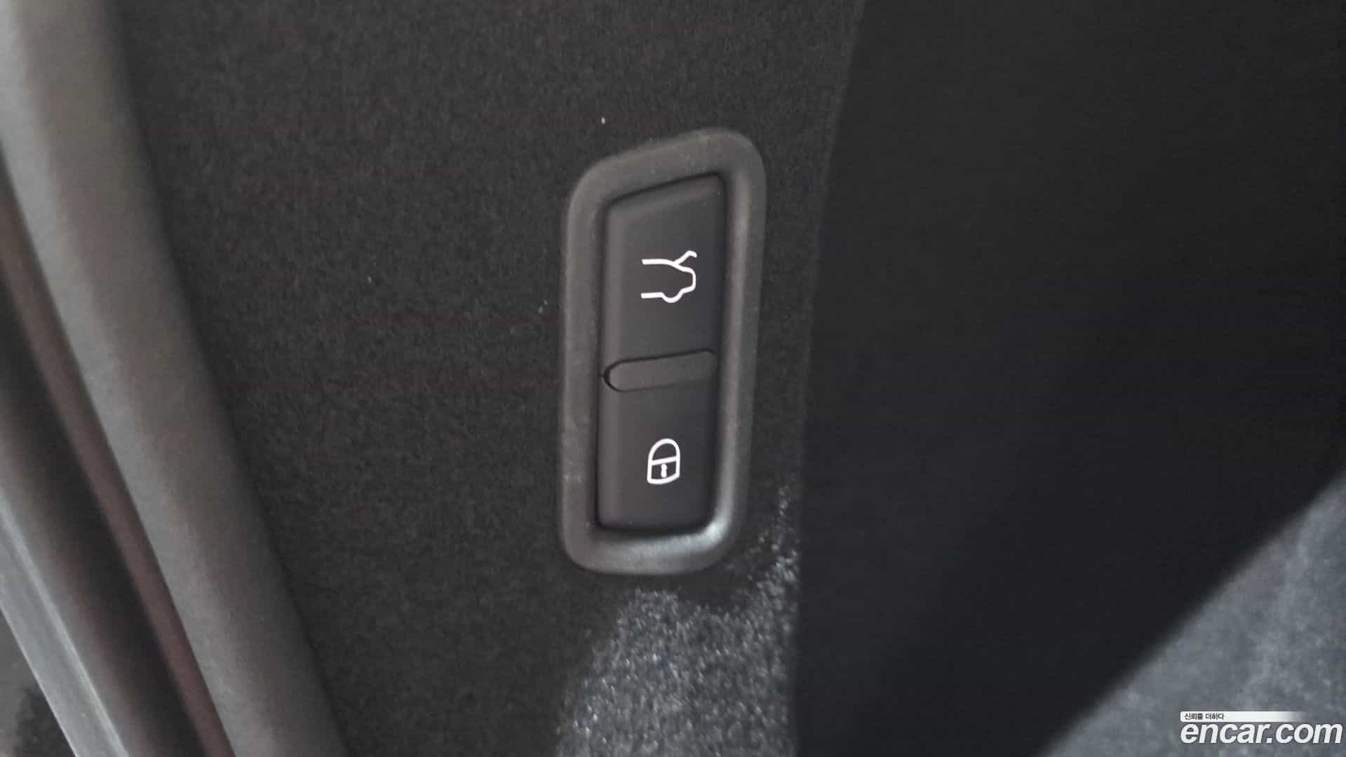 Levante Maserati 2021.10-OPTION-046