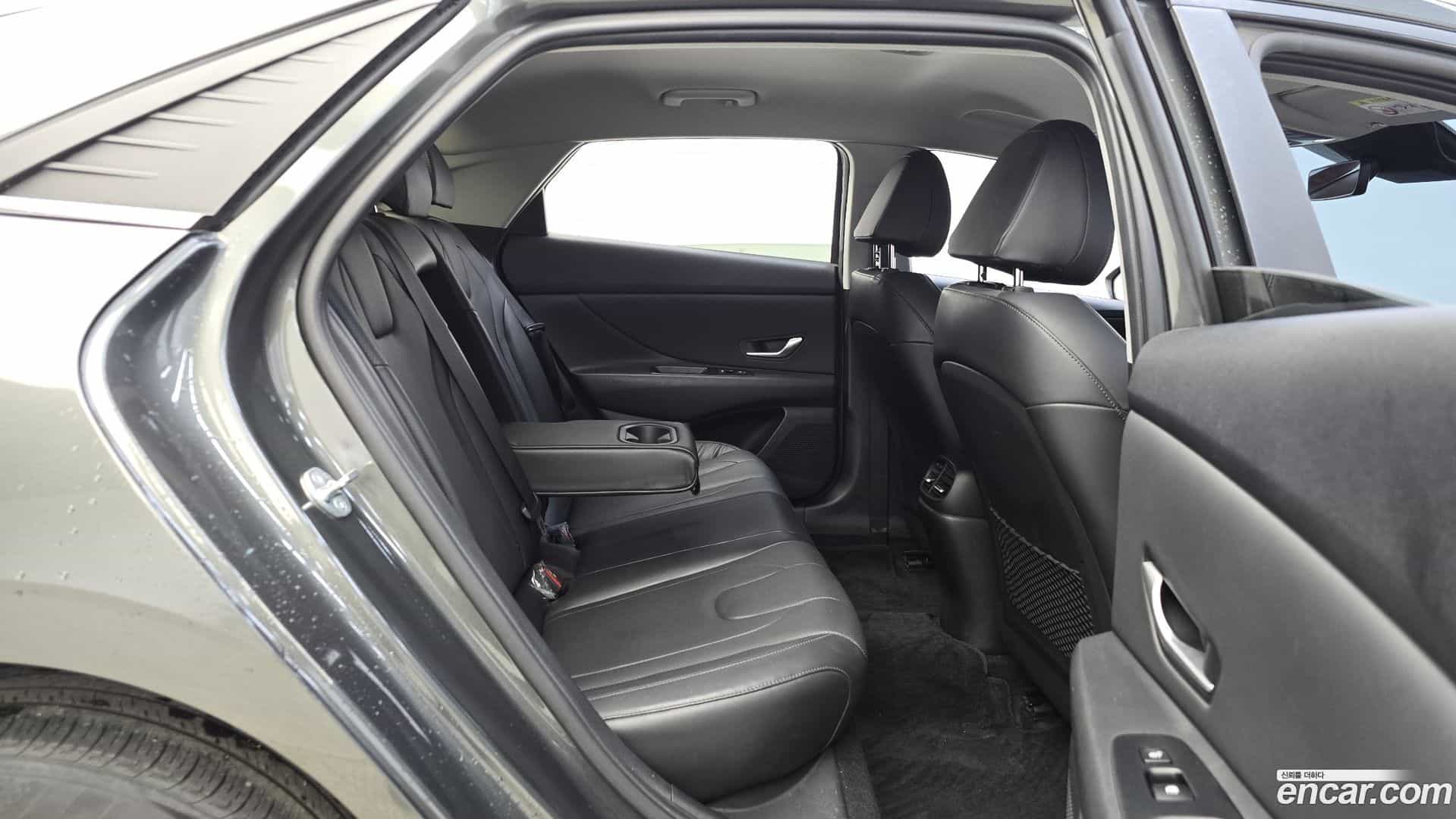 AVANTE Hyundai 2023.2-OPTION-016