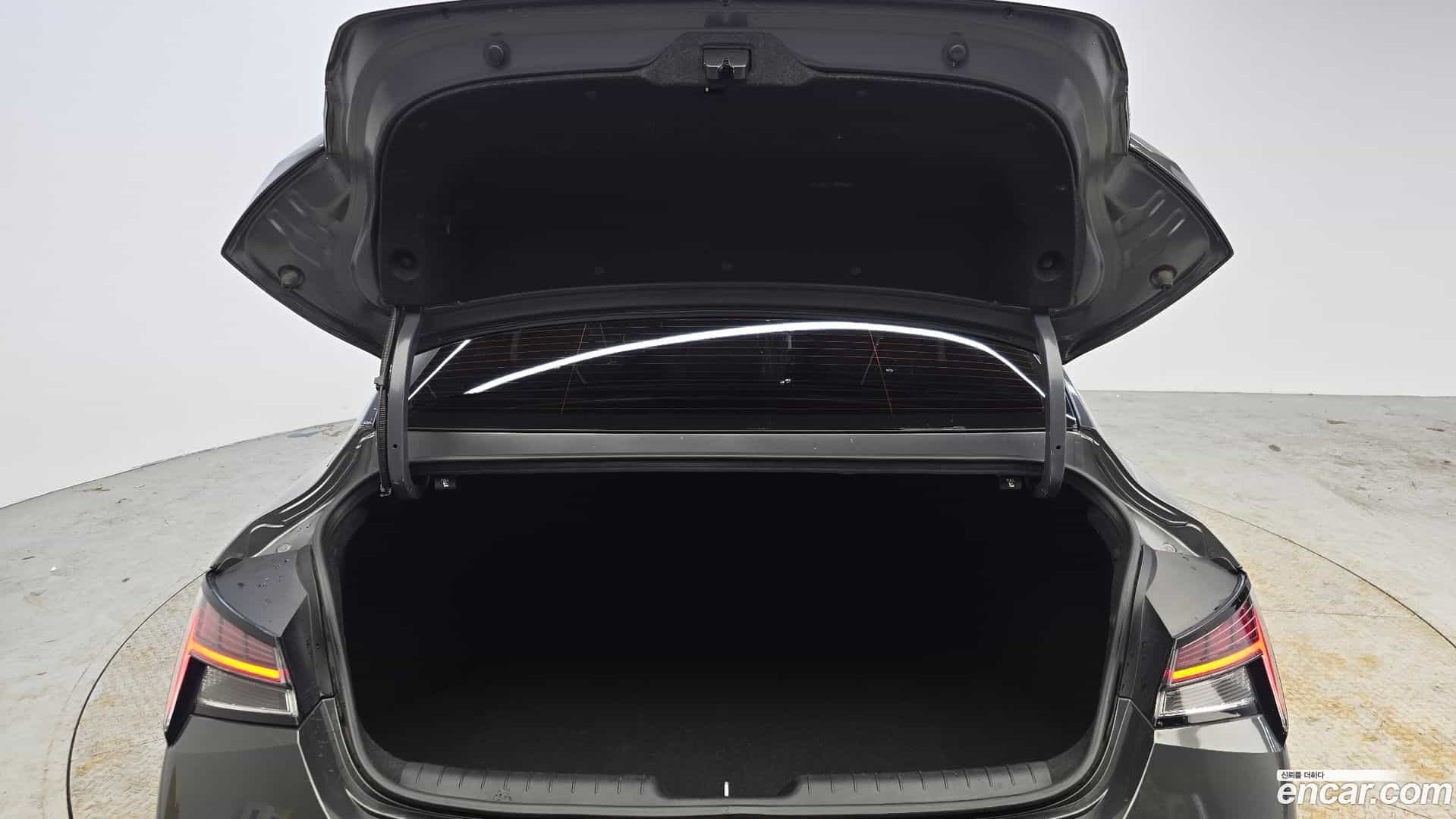 AVANTE Hyundai 2023.2-OPTION-047