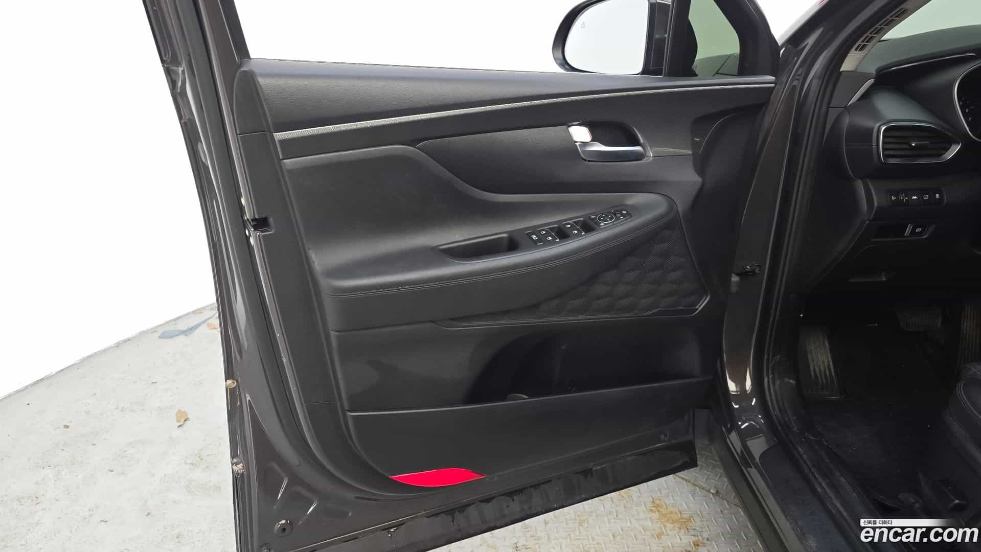 Santafe Hyundai 2023.2-INNER-034