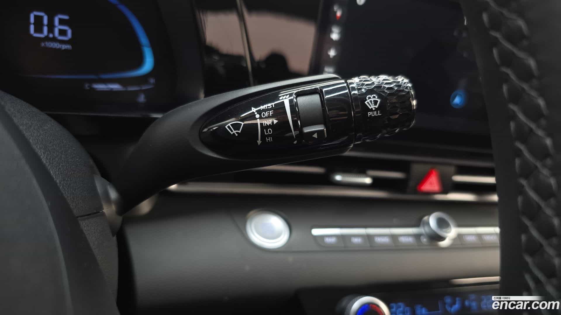 AVANTE Hyundai 2024.0-OPTION-044