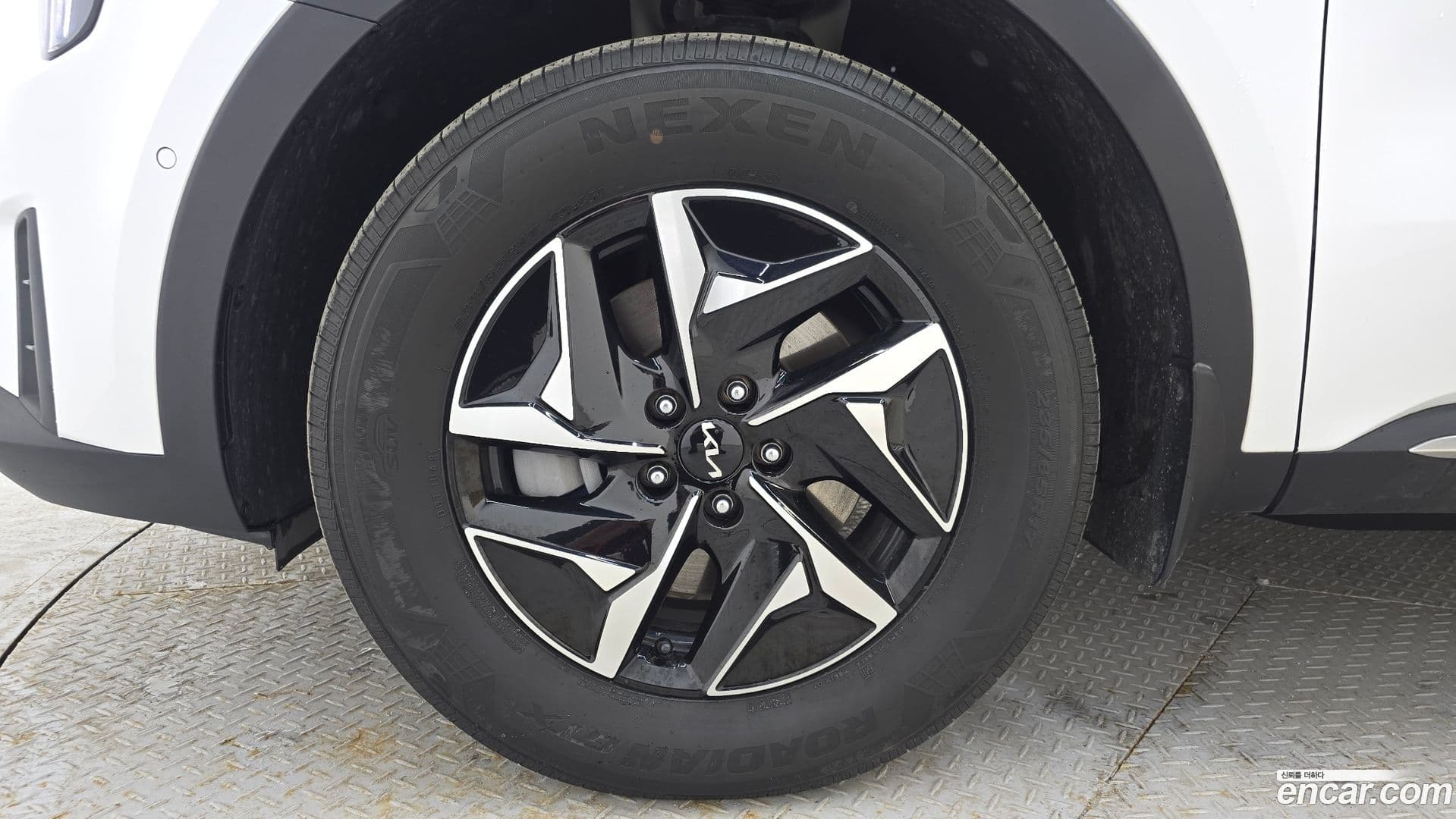 Main__Slider__Photo:Sorento Kia 2024.1-4