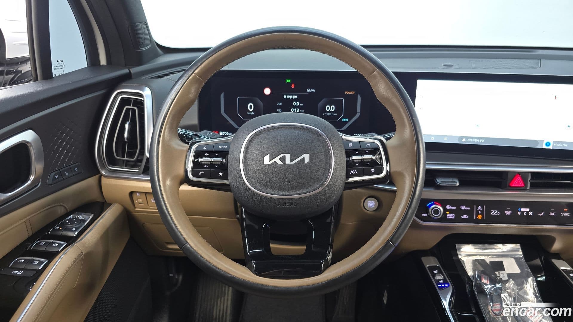 Main__Slider__Photo:Sorento Kia 2024.1-12