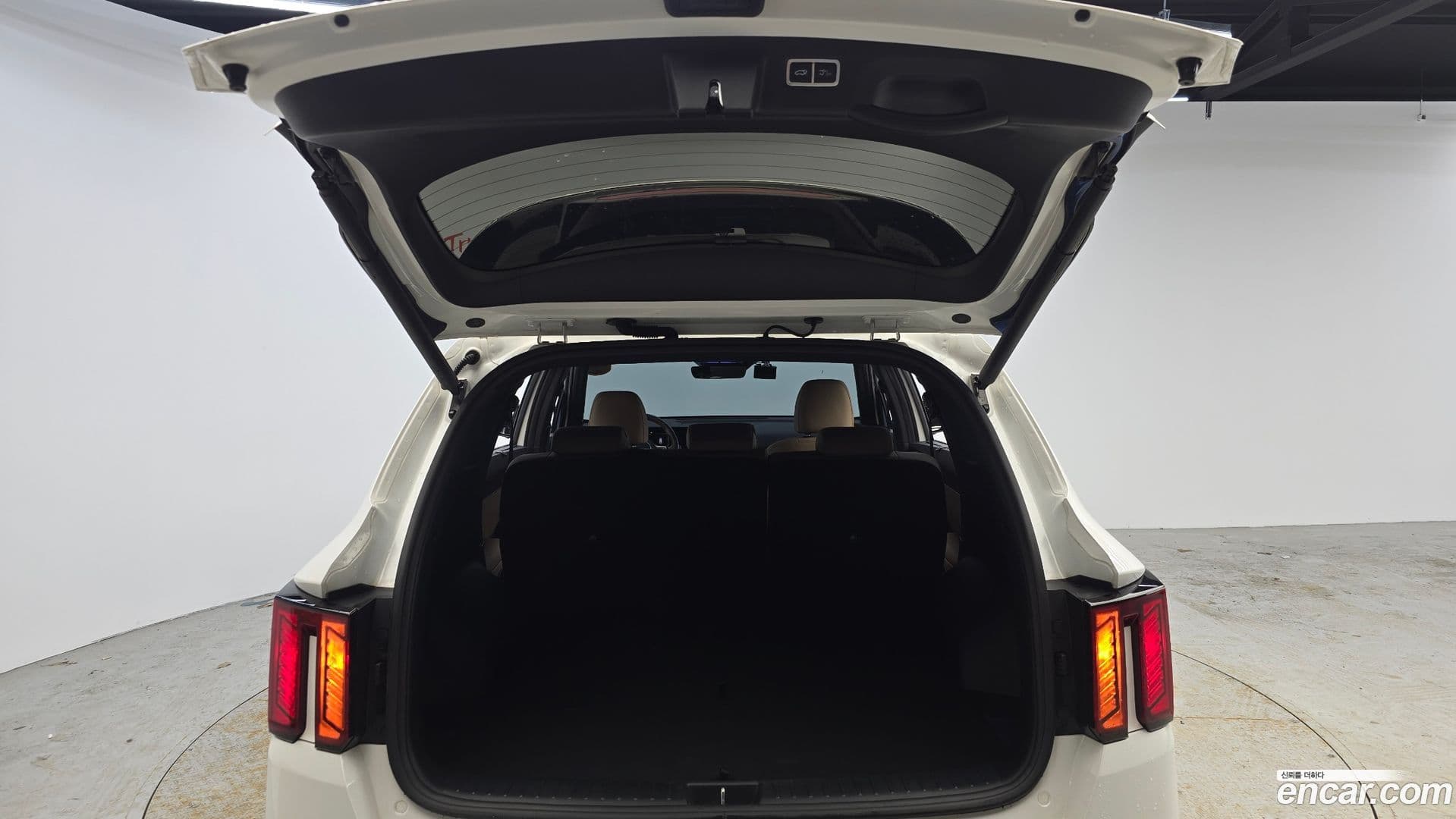 Main__Slider__Photo:Sorento Kia 2024.1-32