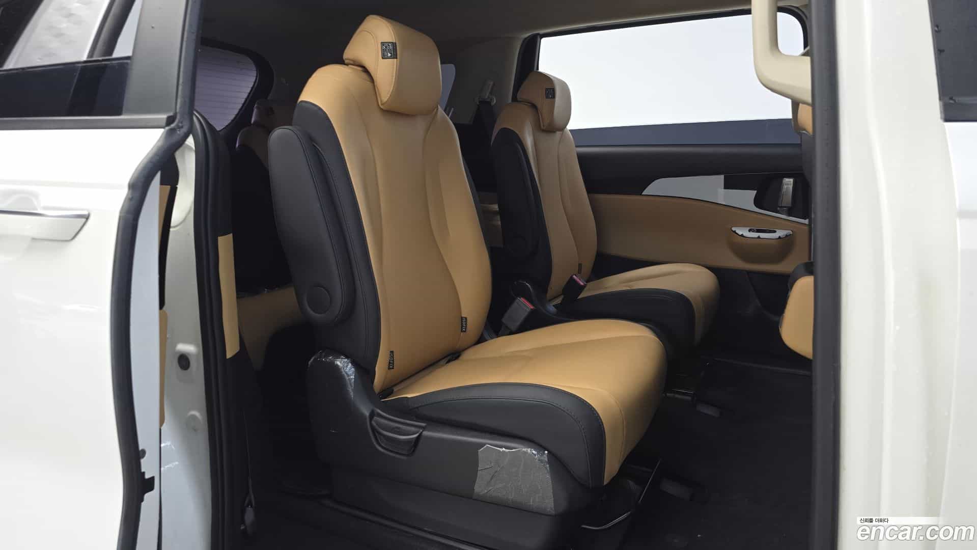Canival Kia 2023.2-OPTION-016
