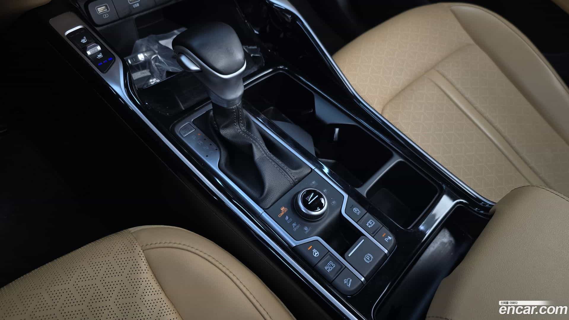 Sorento Kia 2022.1-INNER-009