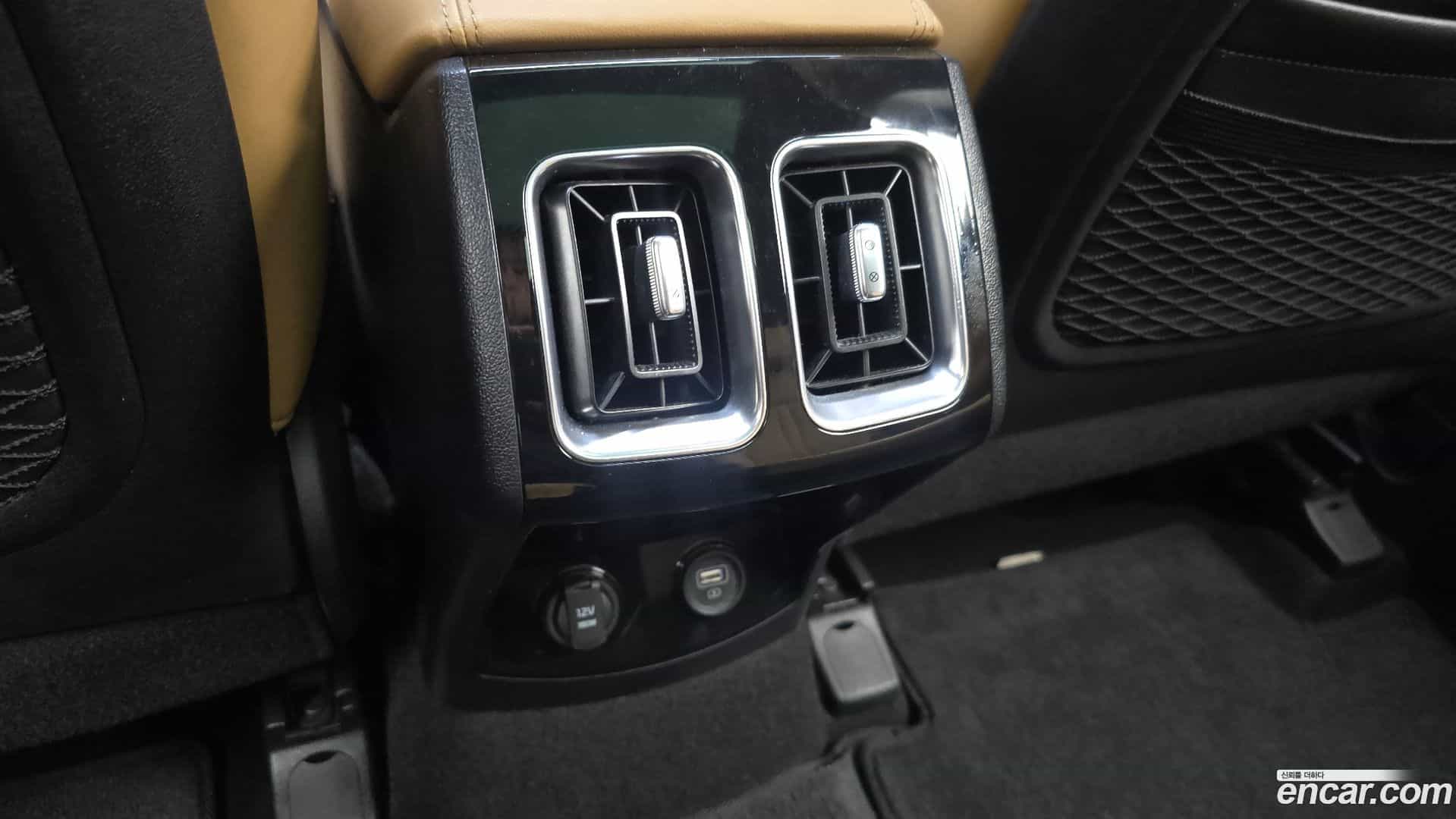 Sorento Kia 2022.1-INNER-010