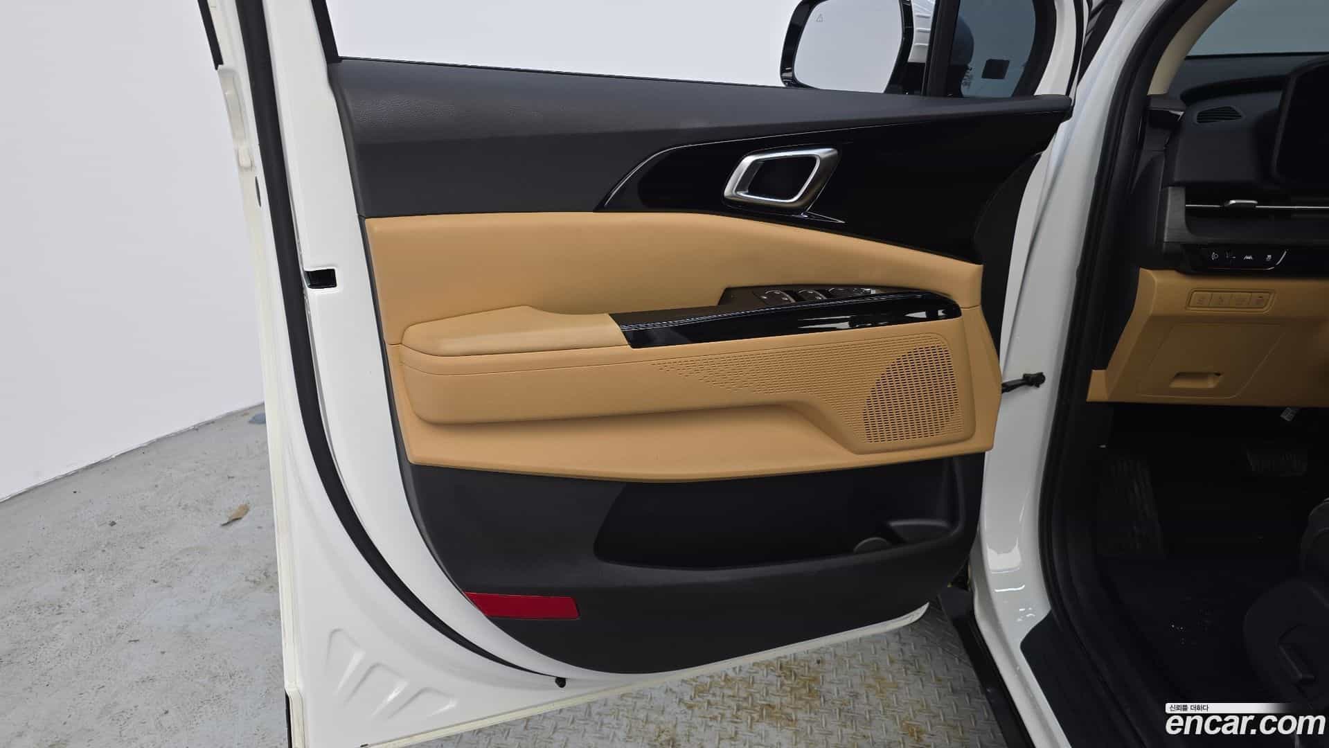 Canival Kia 2023.3-INNER-034