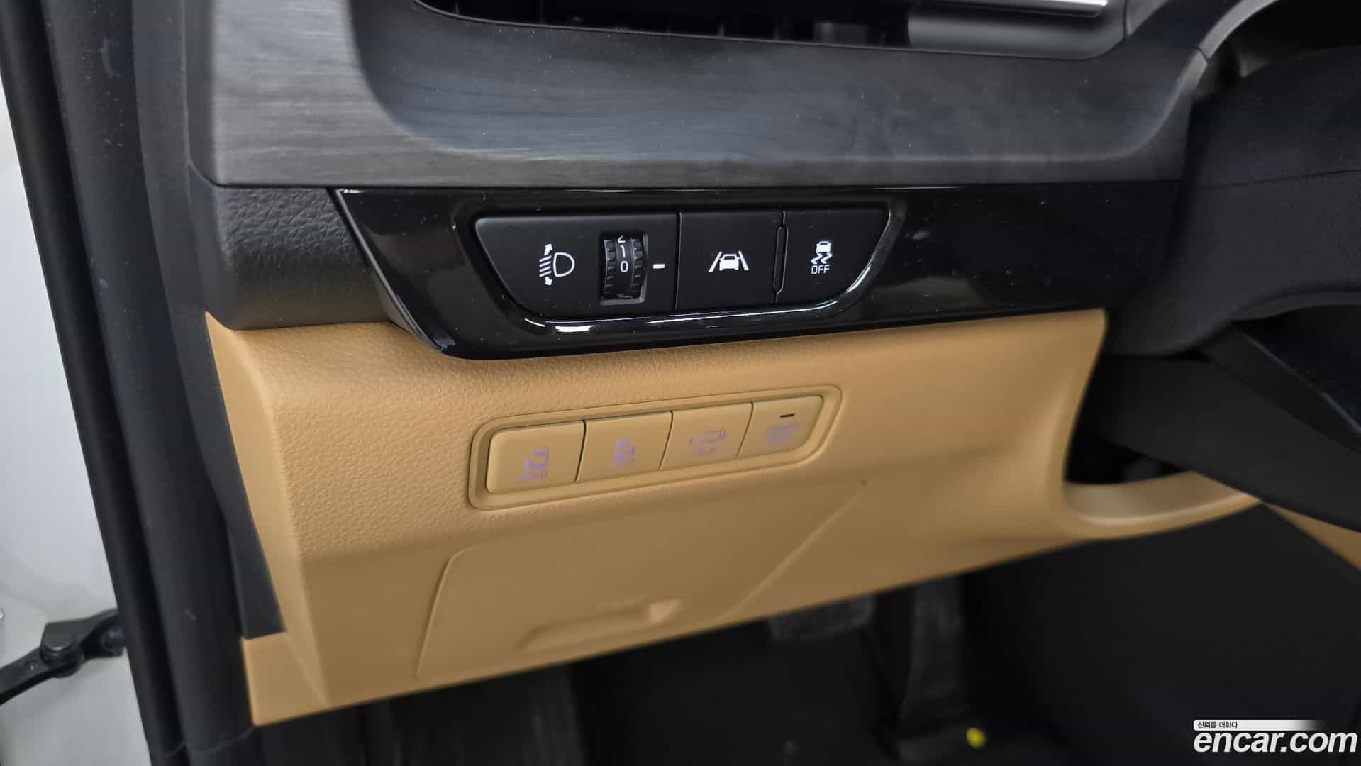 Canival Kia 2023.3-OPTION-041