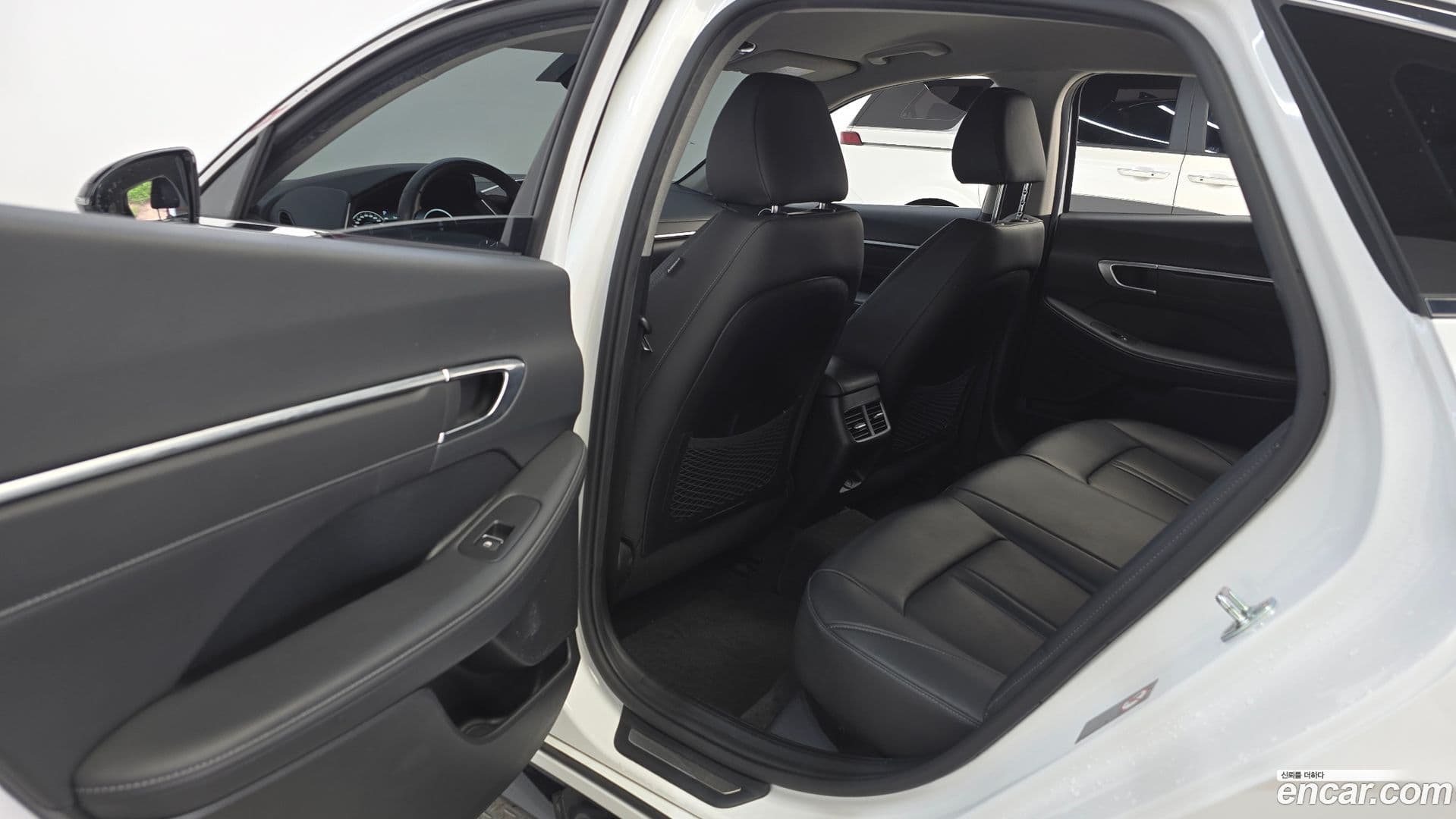 Main__Slider__Photo:Sonata Hyundai 2022.2-25