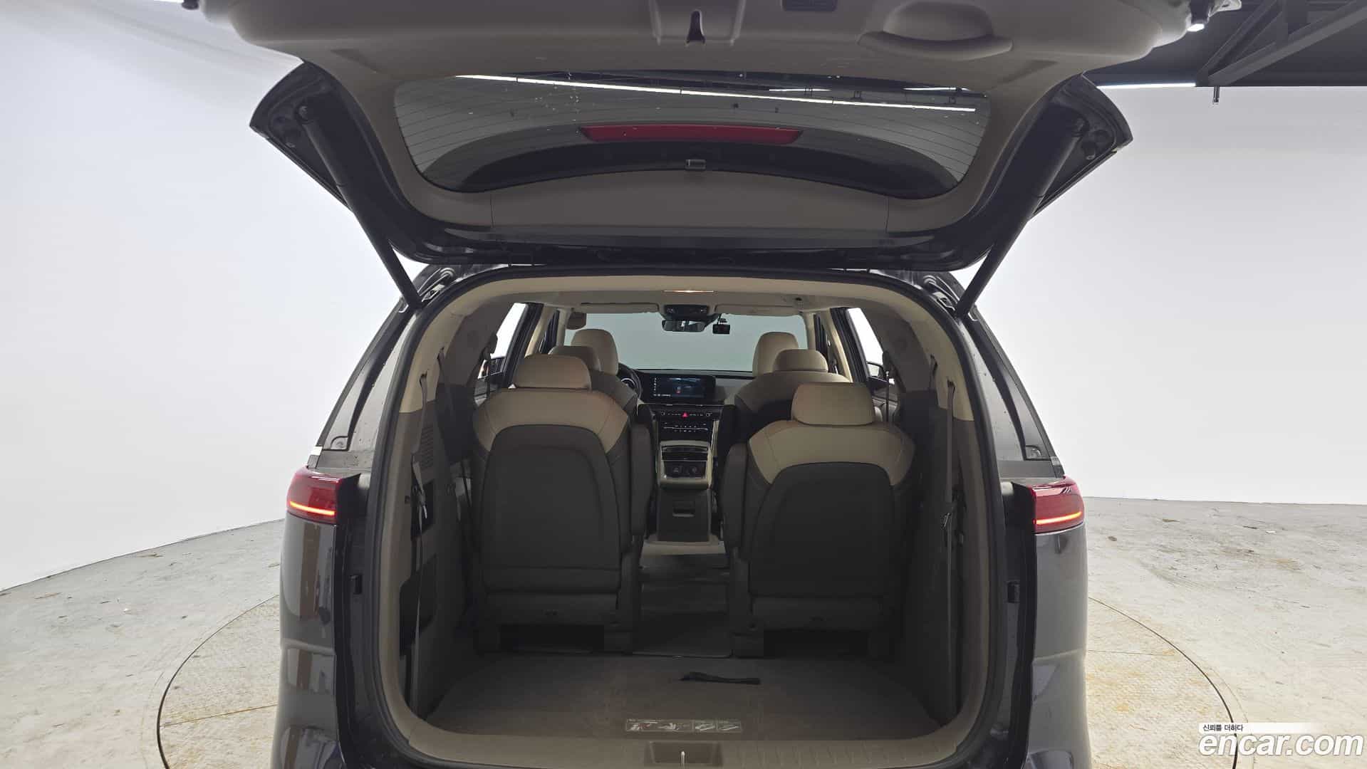 Canival Kia 2022.3-OPTION-042