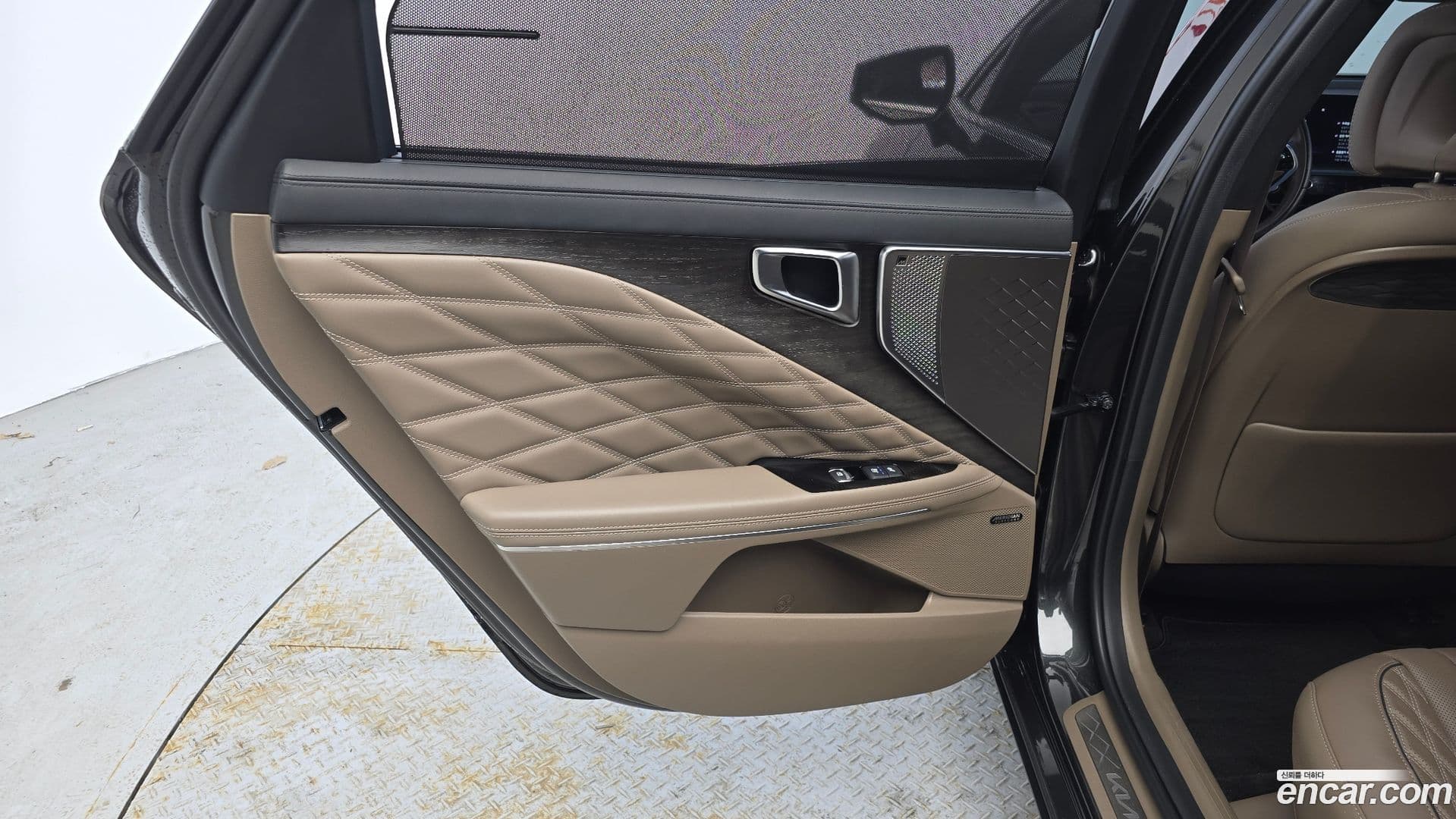 Main__Slider__Photo:K8 Kia 2022.4-24