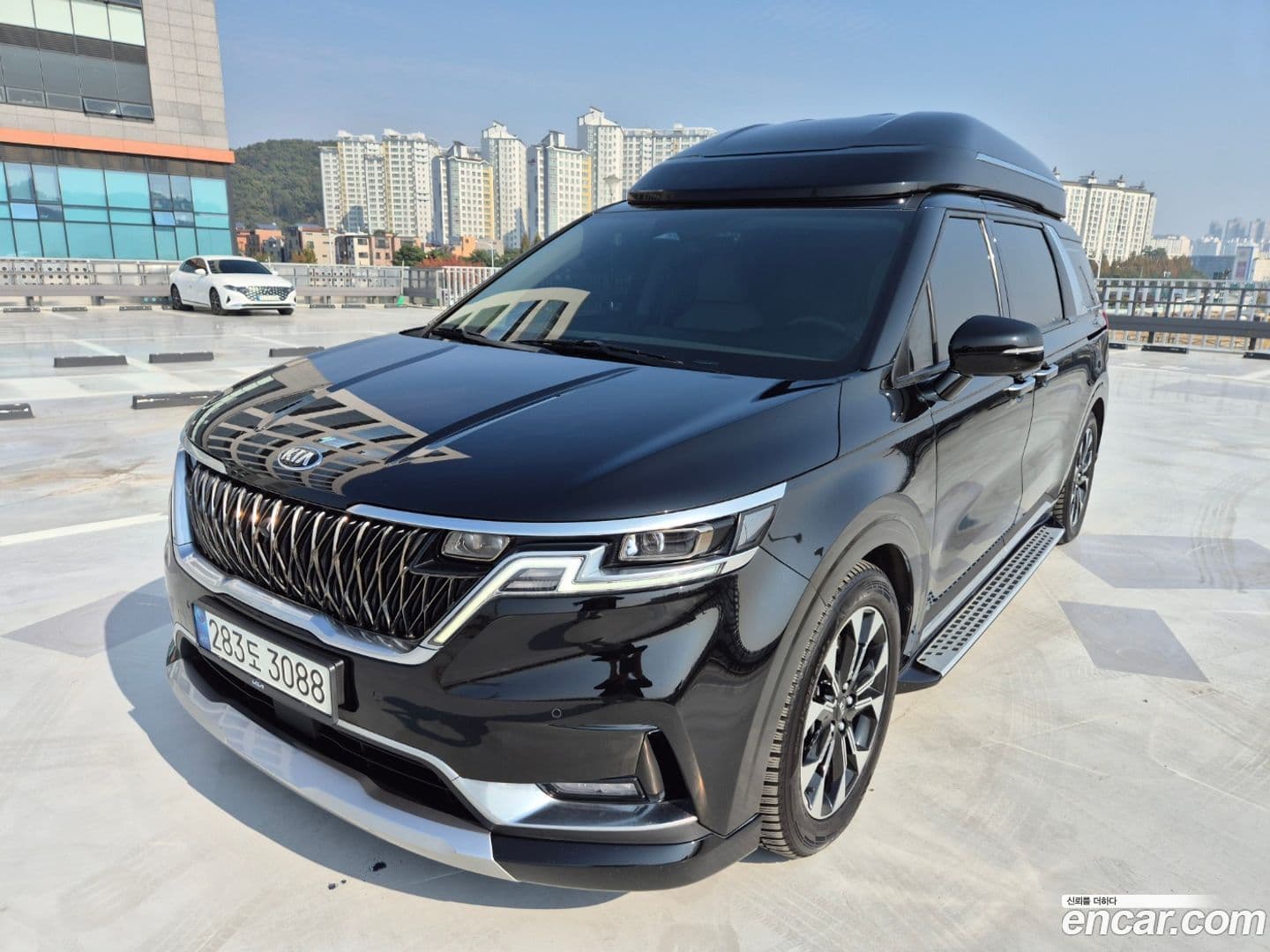 Main__Slider__Photo:Canival Kia 2021.5-0