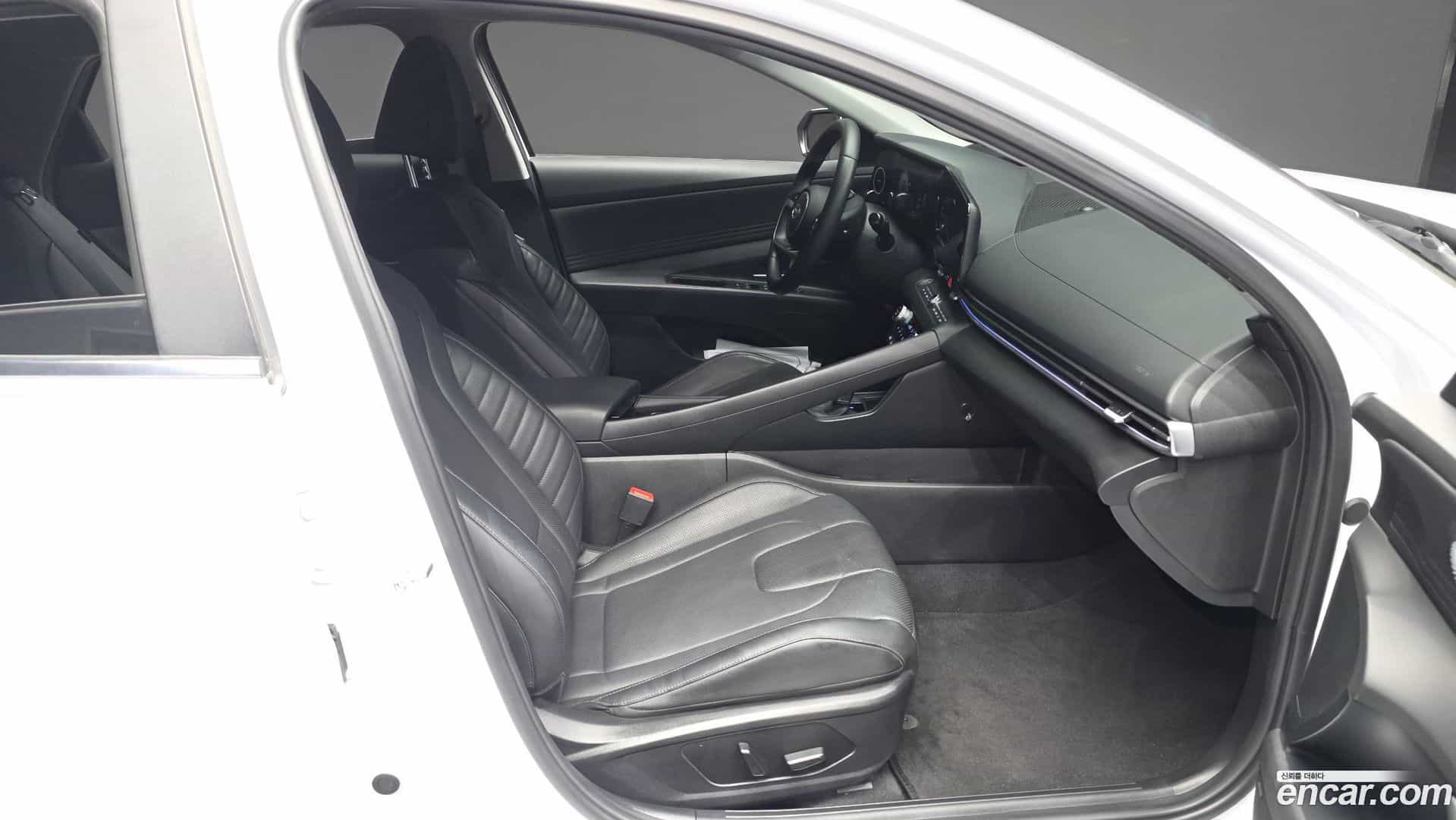 AVANTE Hyundai 2024.5-OPTION-015