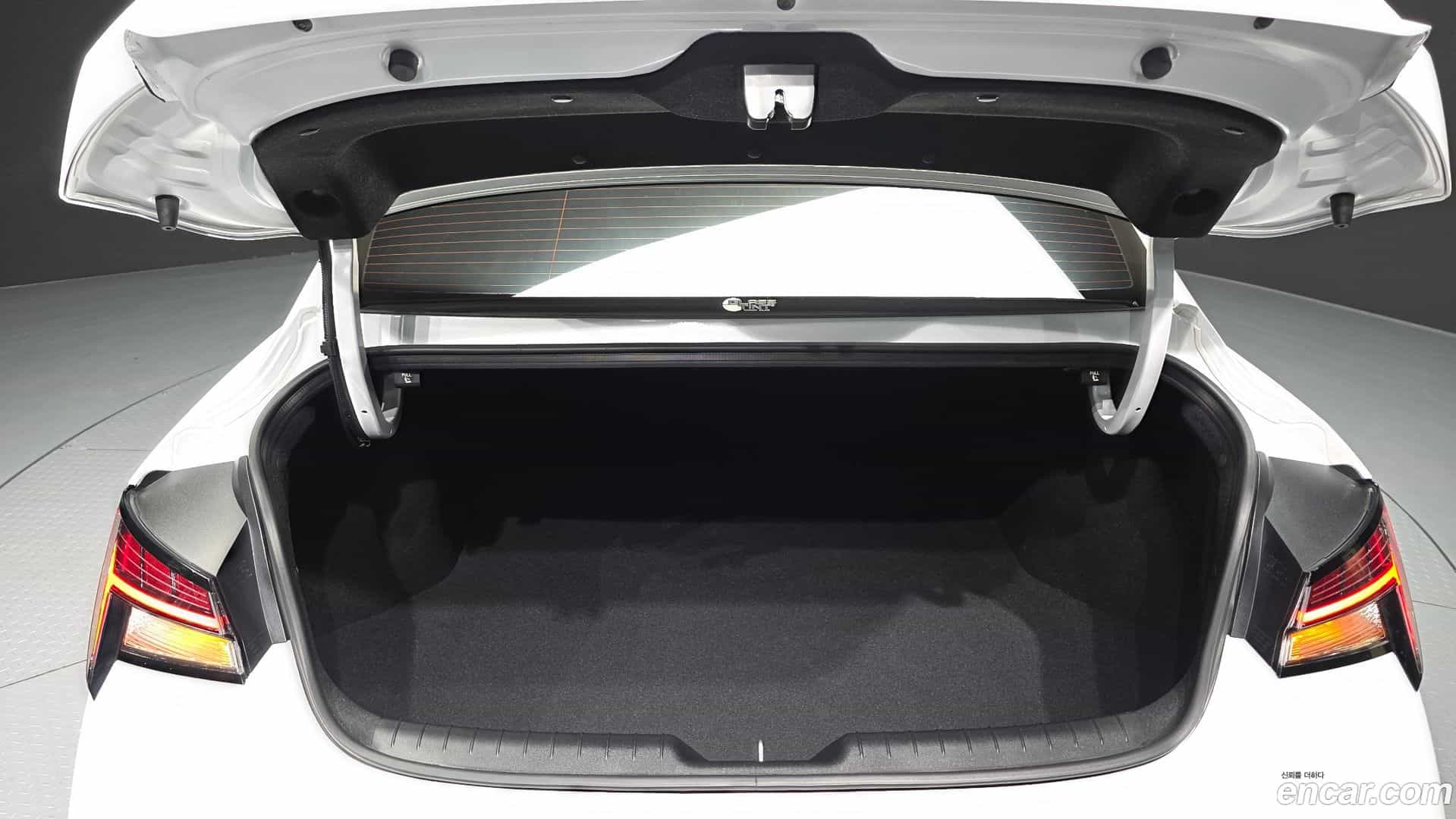 AVANTE Hyundai 2024.5-OPTION-024