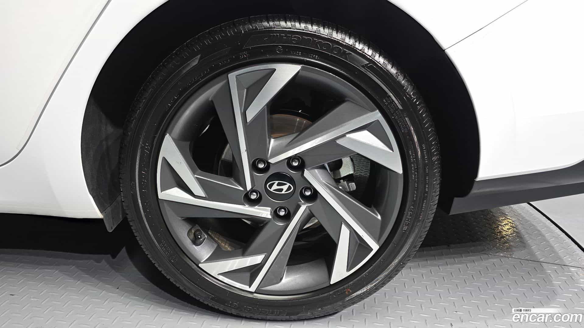 AVANTE Hyundai 2024.5-OUTER-031