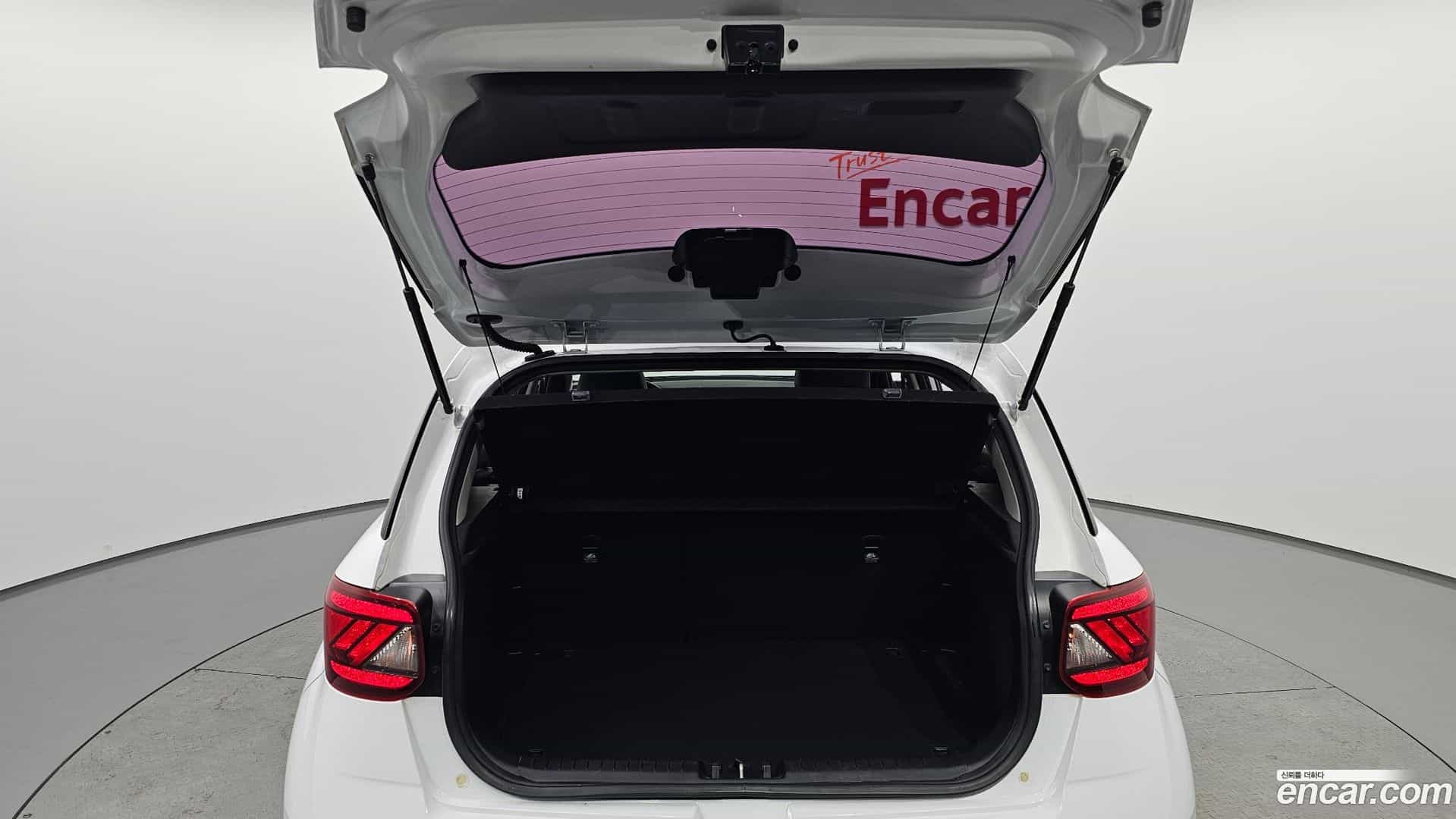 Venue Hyundai 2019.8-OPTION-024