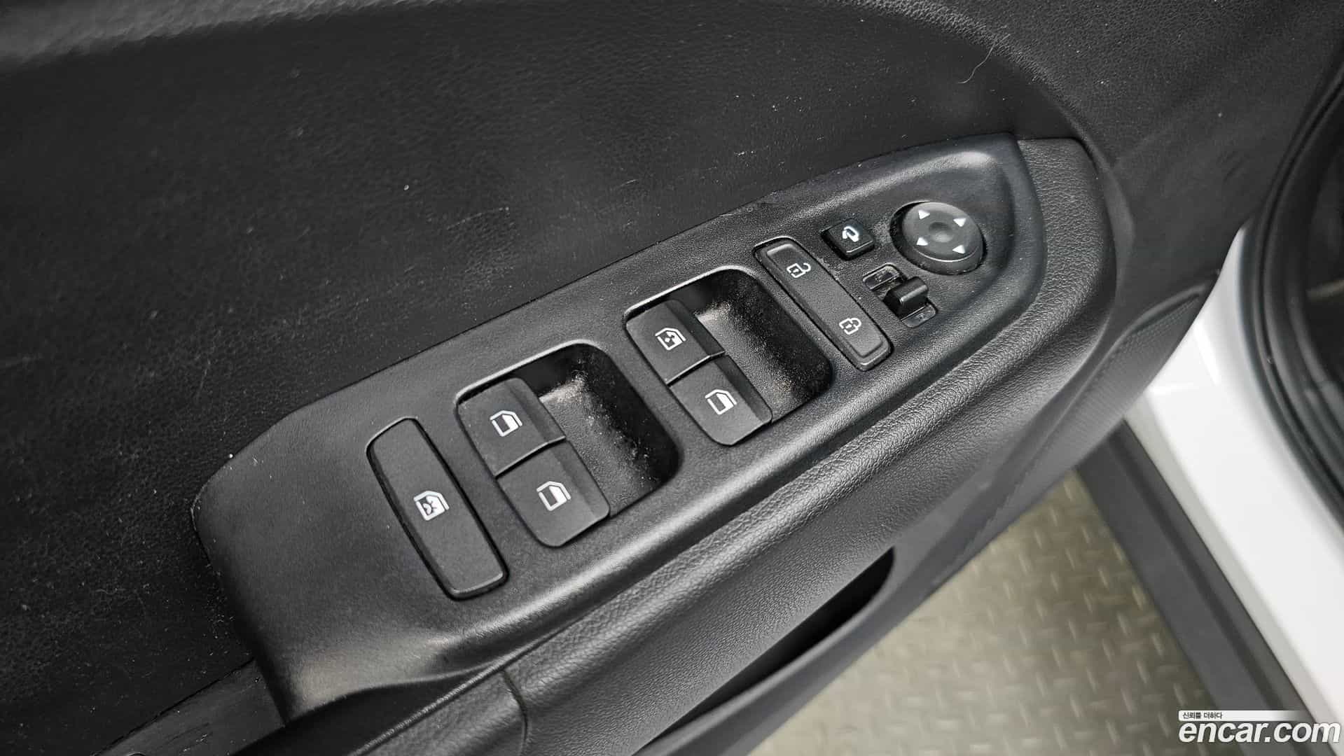 Venue Hyundai 2019.8-OPTION-041