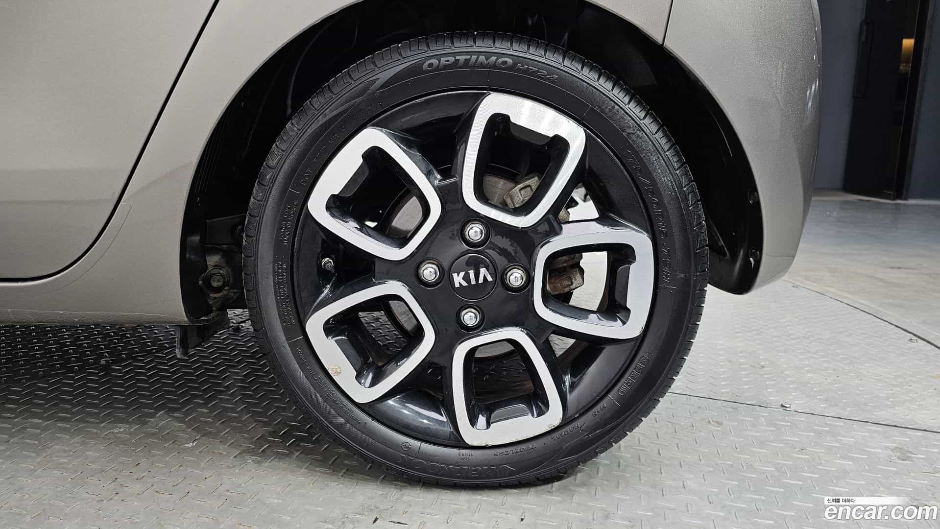 RAY Kia 2021.4-OUTER-031