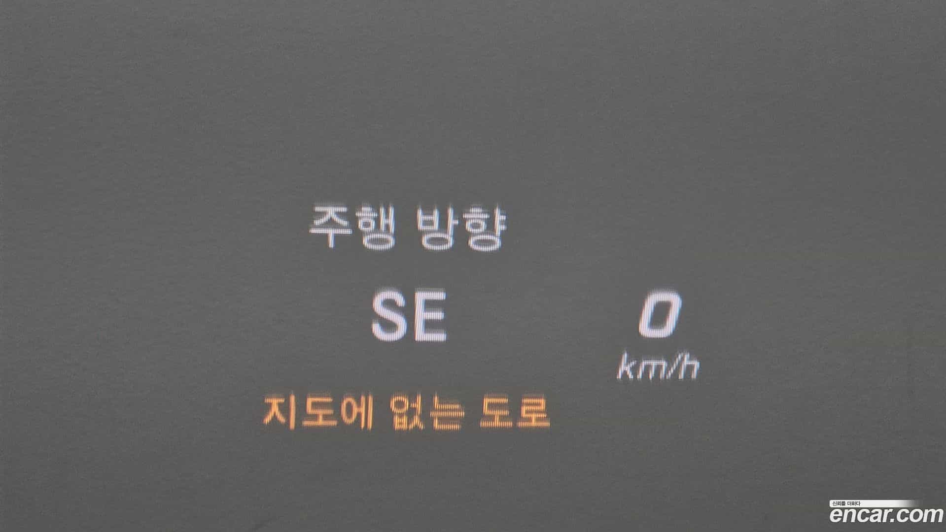 GLC-Class Mercedes-Benz 2019.10-OPTION-022