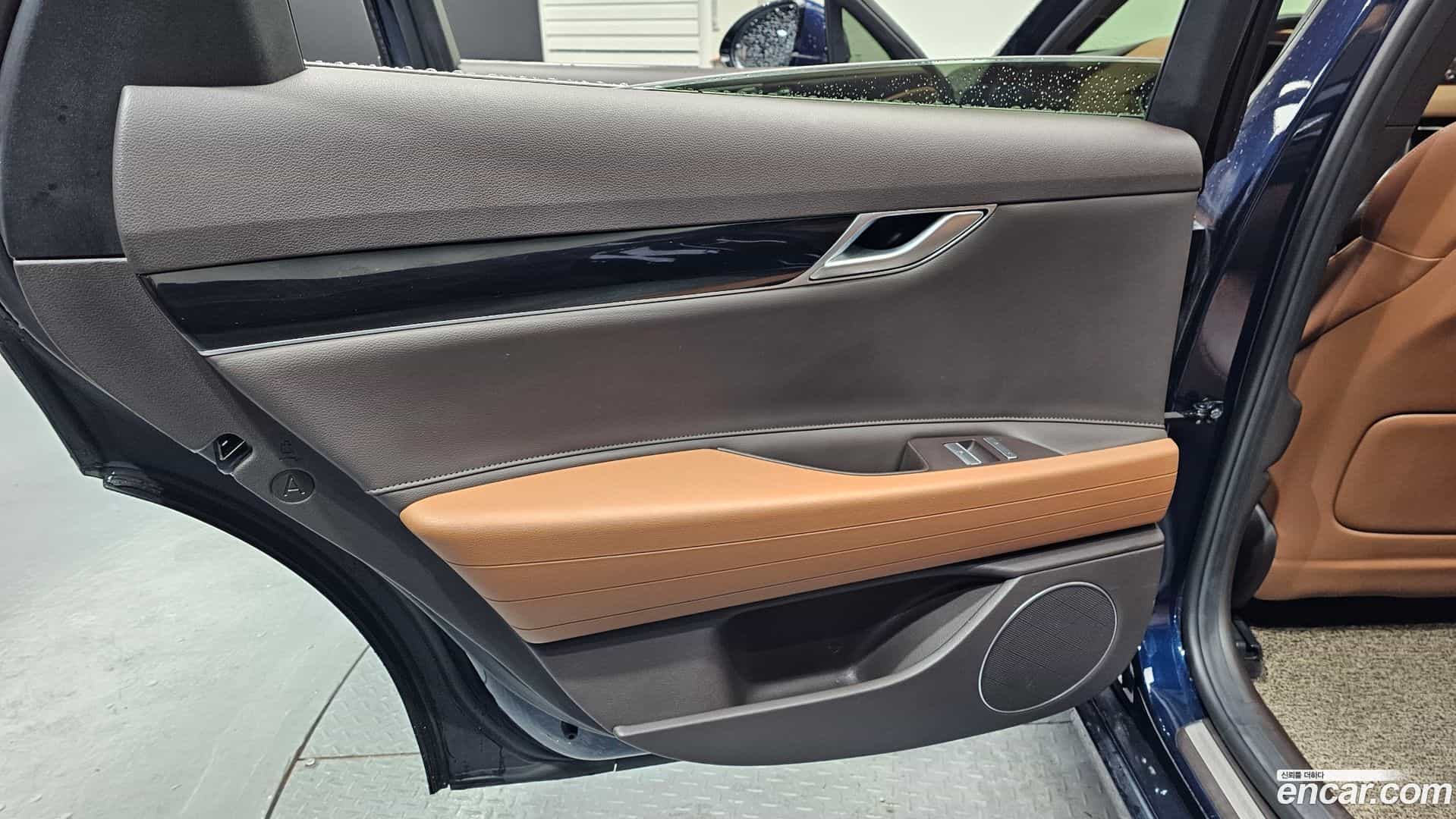 G80 Genesis 2020.5-INNER-035