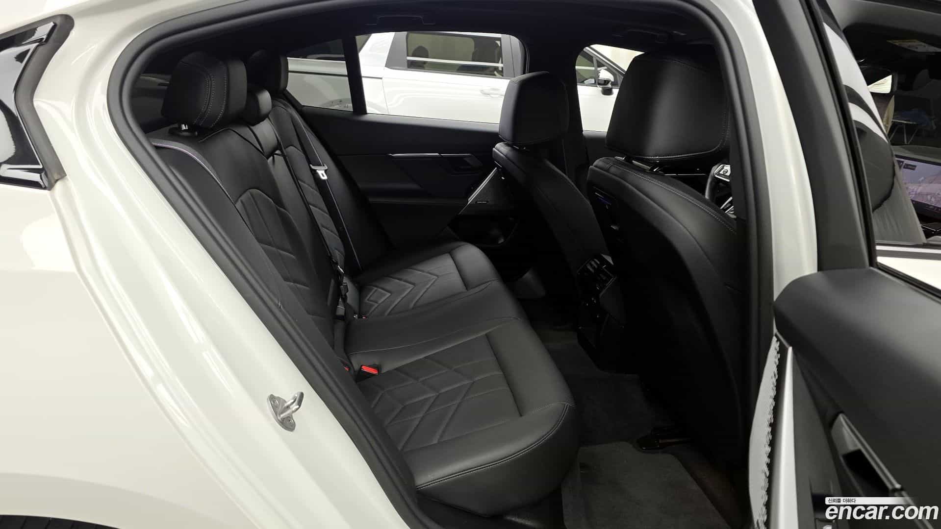 5-Series BMW 2024.0-OPTION-015