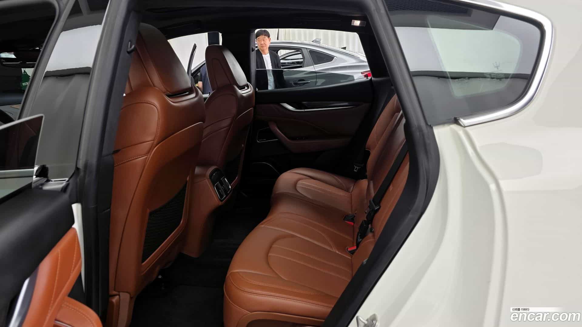 Levante Maserati 2020.11-INNER-036