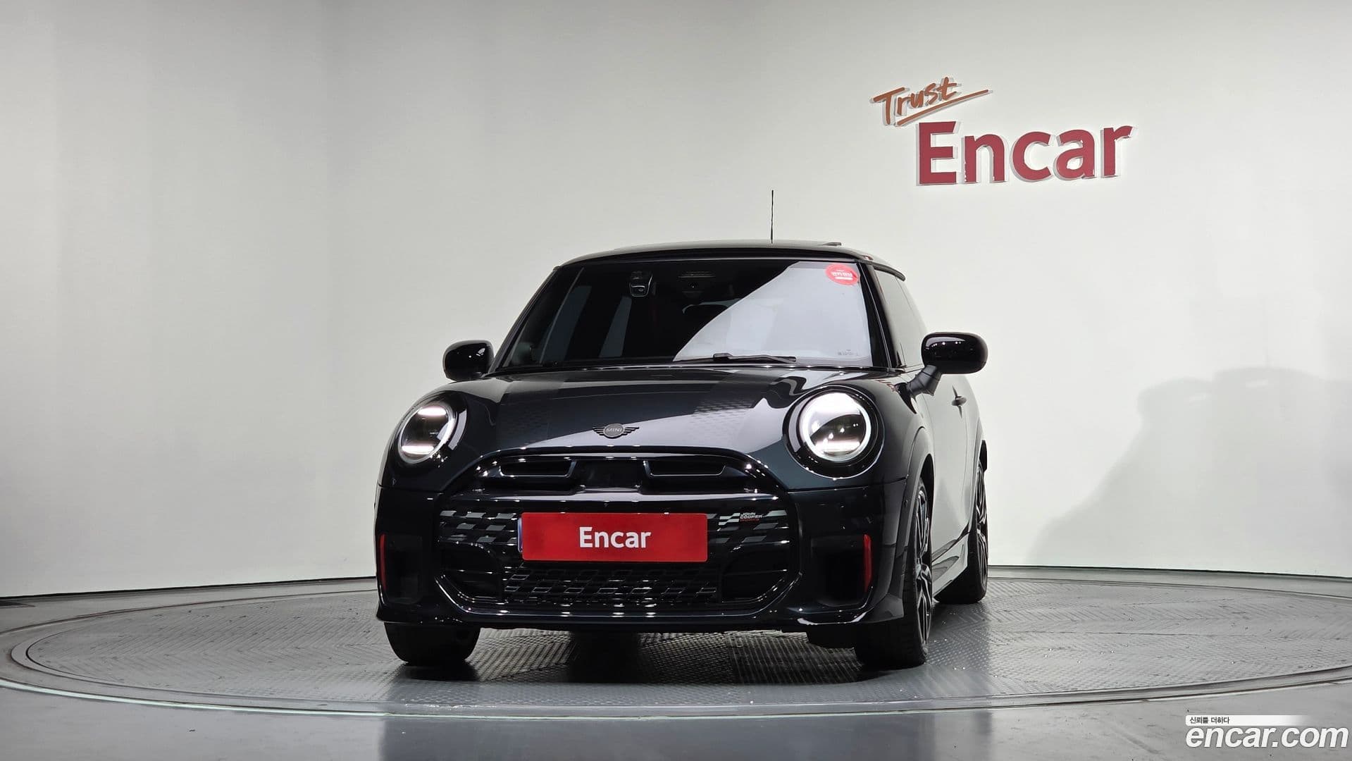 Main__Slider__Photo:Cooper Mini 2025.4-2