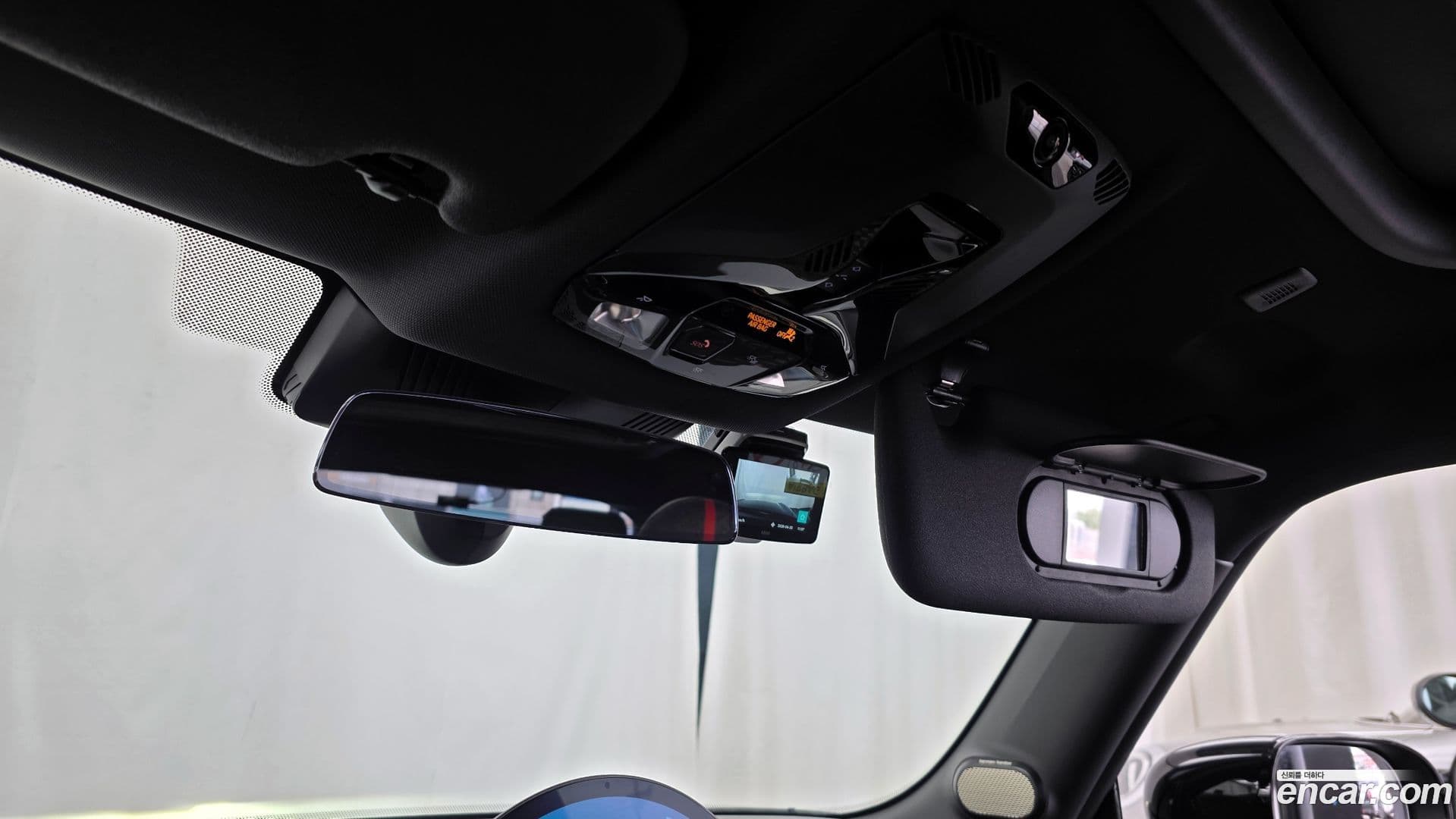 Main__Slider__Photo:Cooper Mini 2025.4-18