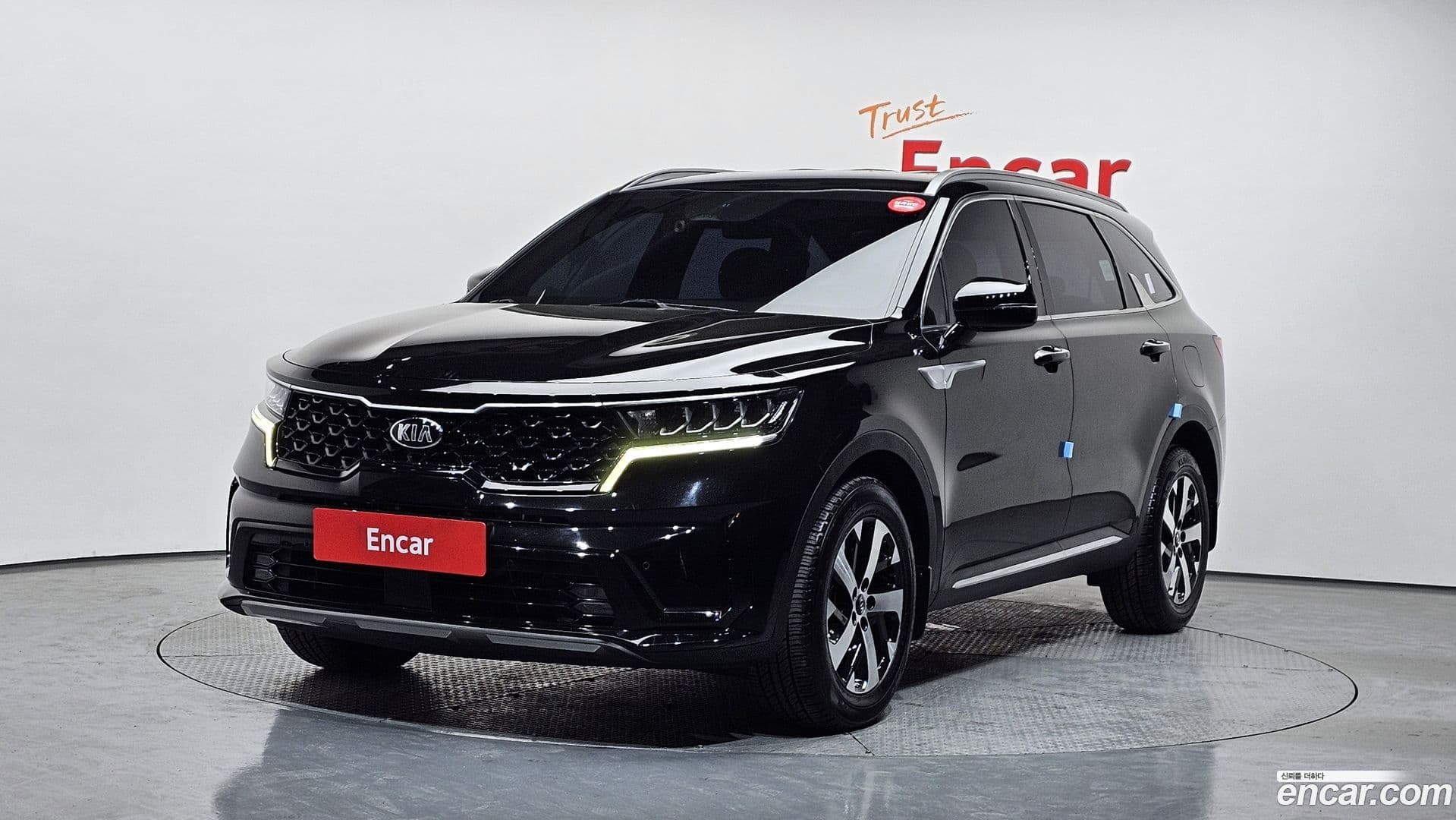 Main__Slider__Photo:Sorento Kia 2021.2-0