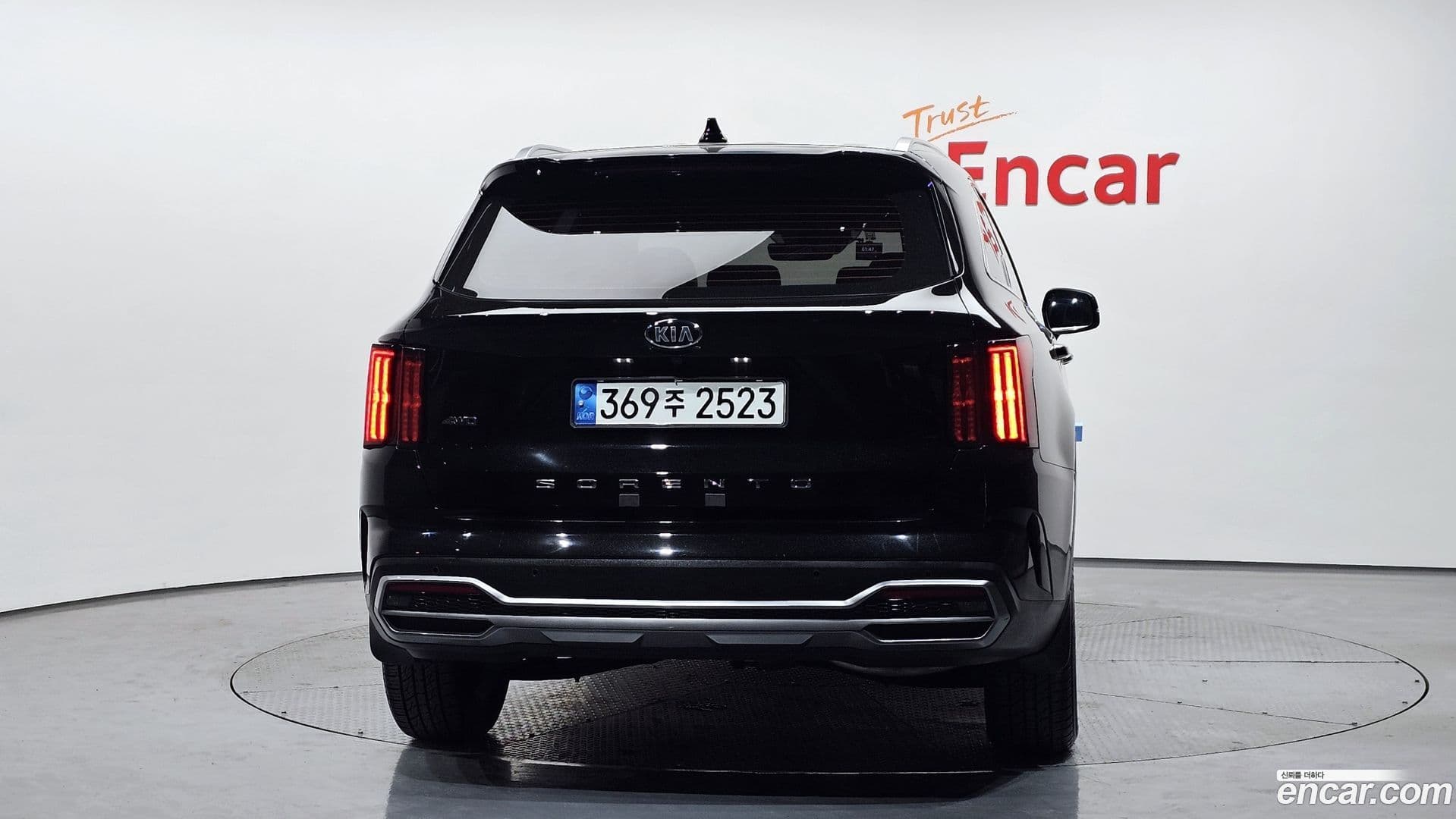 Main__Slider__Photo:Sorento Kia 2021.2-3
