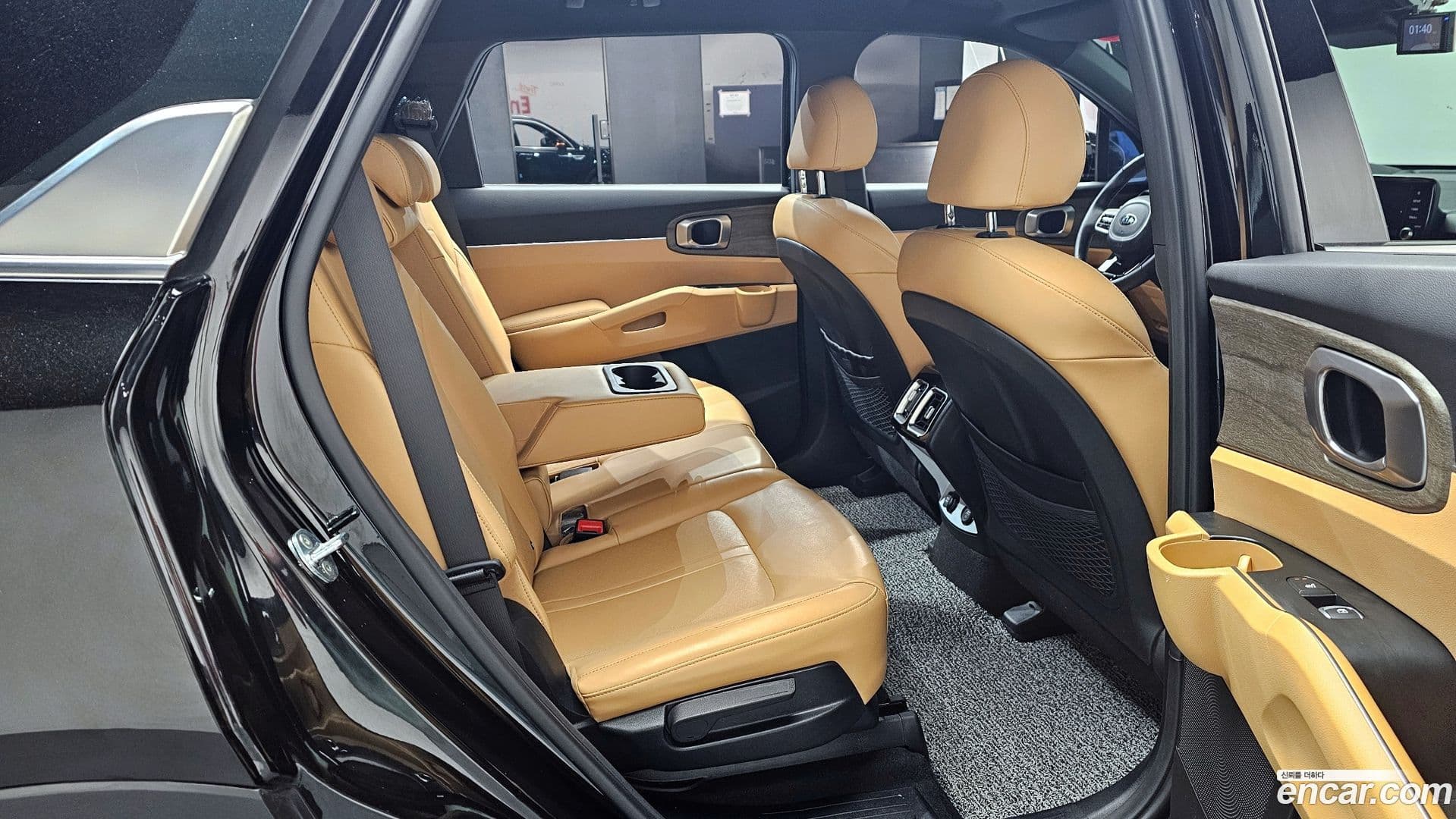 Main__Slider__Photo:Sorento Kia 2021.2-10