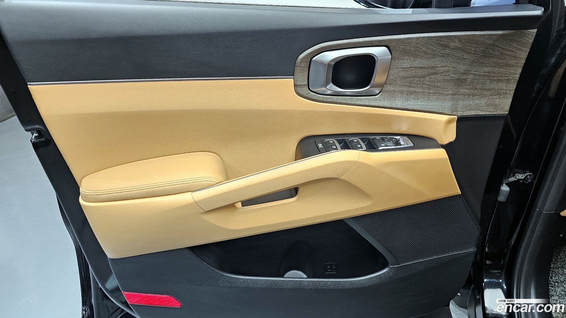 Main__Slider__Photo:Sorento Kia 2021.2-23