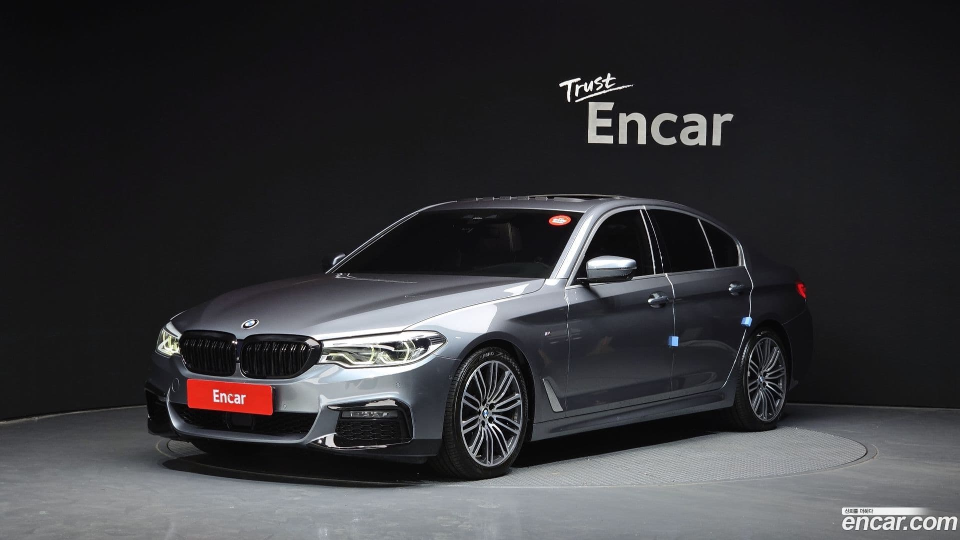 Main__Slider__Photo:5-Series BMW 2019.11-0