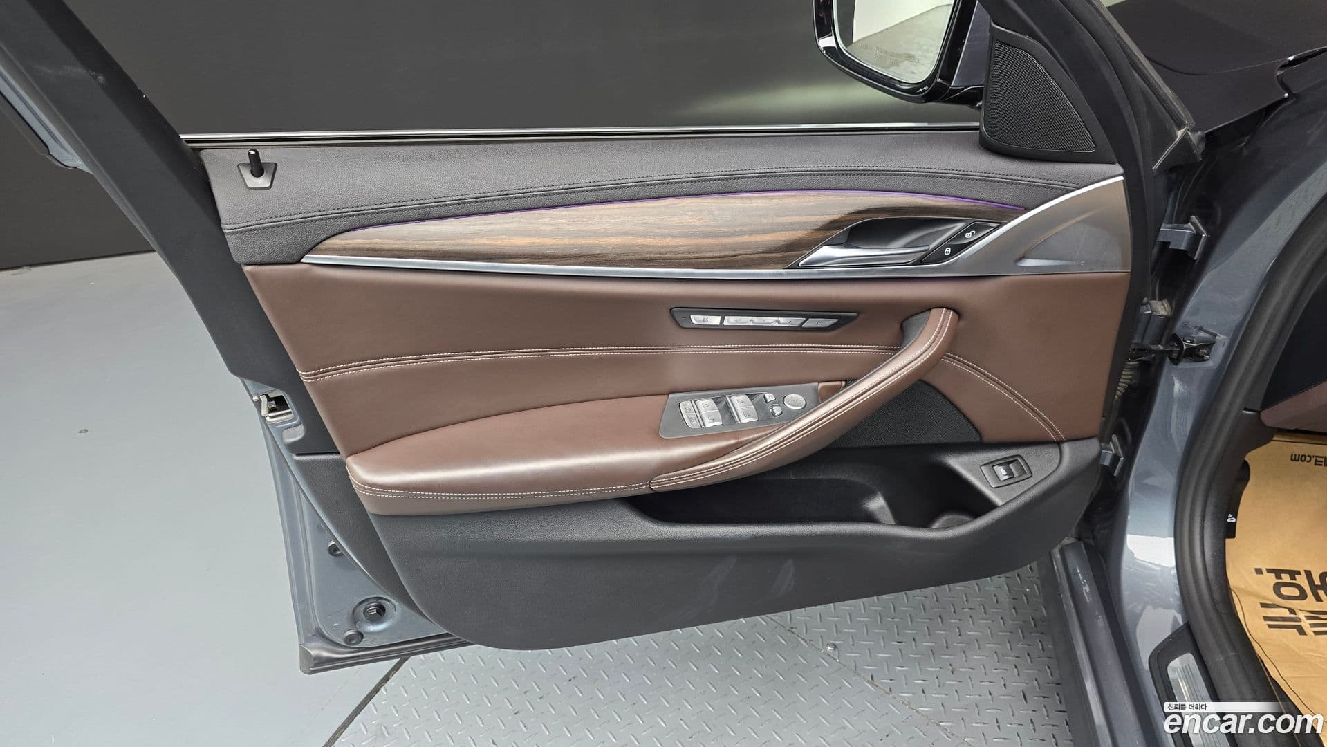 Main__Slider__Photo:5-Series BMW 2019.11-23