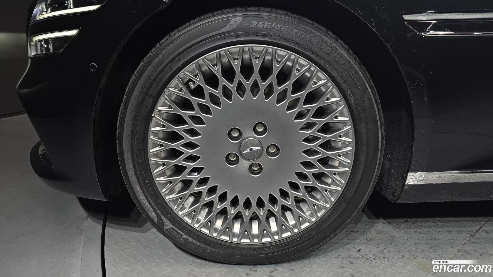 Main__Slider__Photo:G80 Genesis 2020.5-4