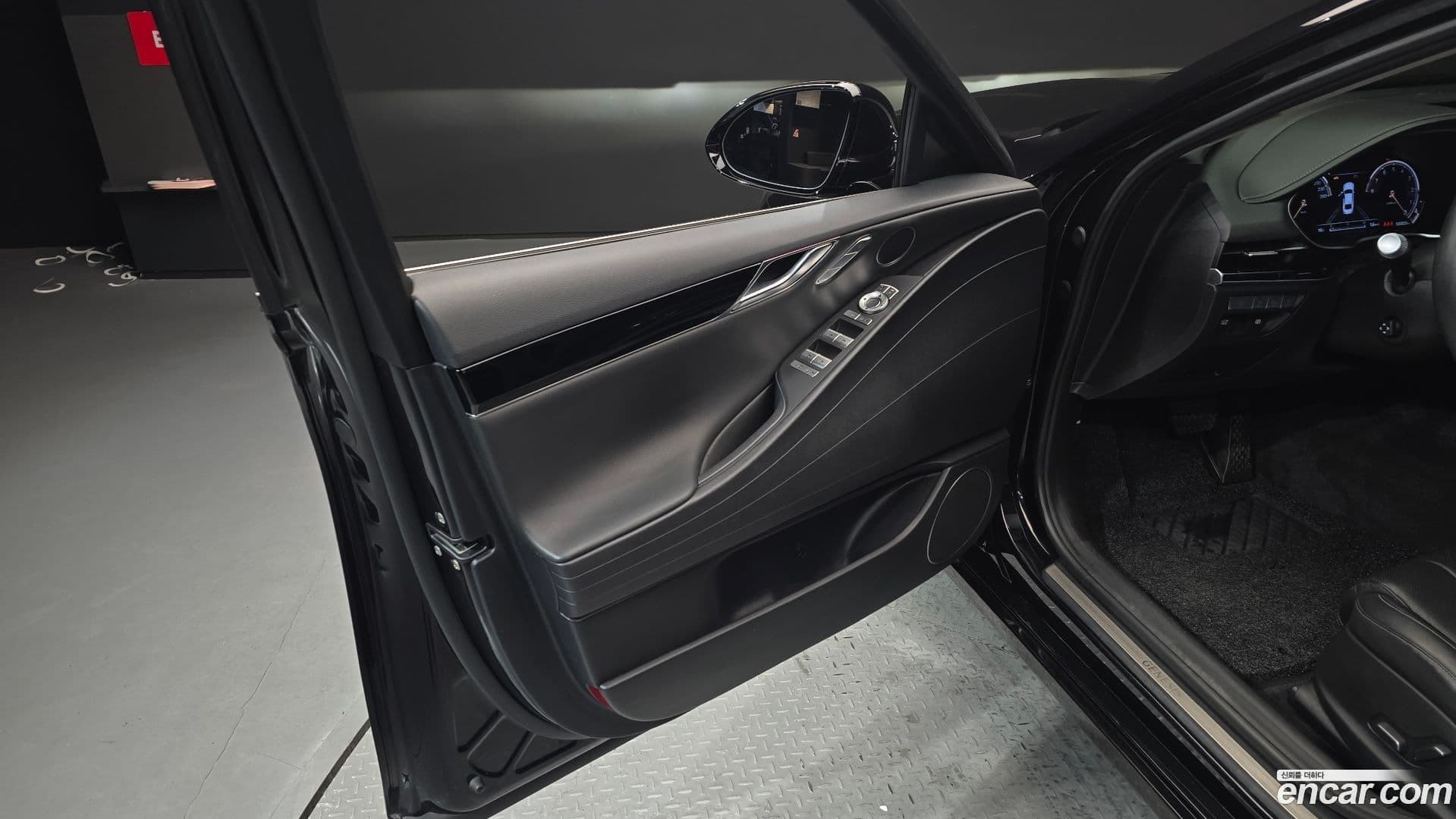 Main__Slider__Photo:G80 Genesis 2020.5-23