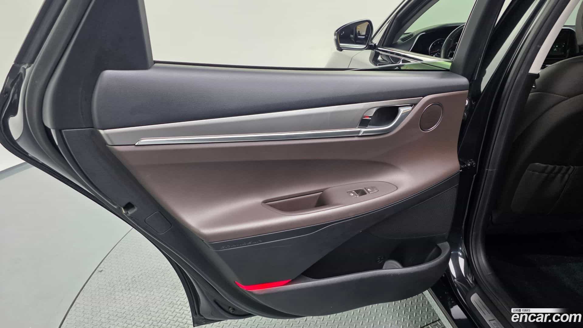 Grandeur Hyundai 2021.2-INNER-035