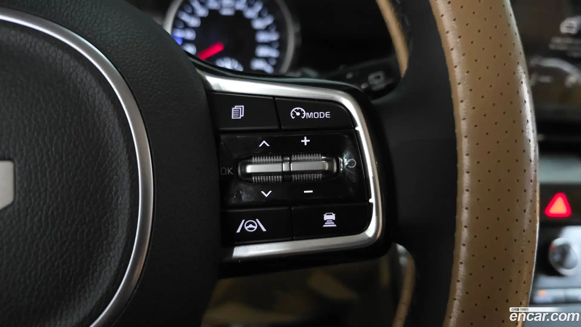 Canival Kia 2023.9-OPTION-021