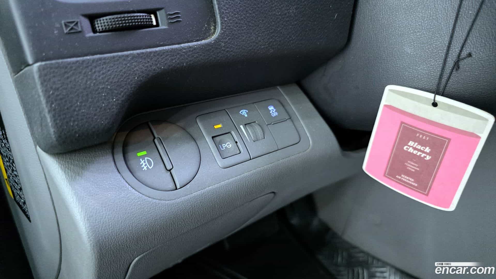 Starex Hyundai 2017.8-OPTION-019