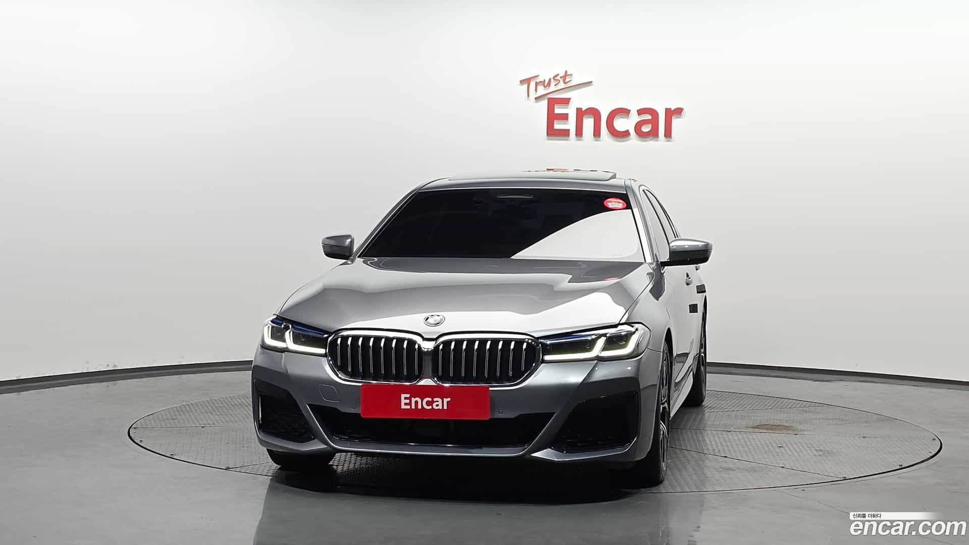5-Series BMW 2022.8-OUTER-003
