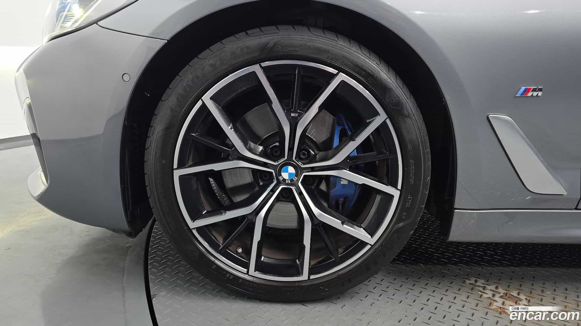 5-Series BMW 2022.8-OUTER-005