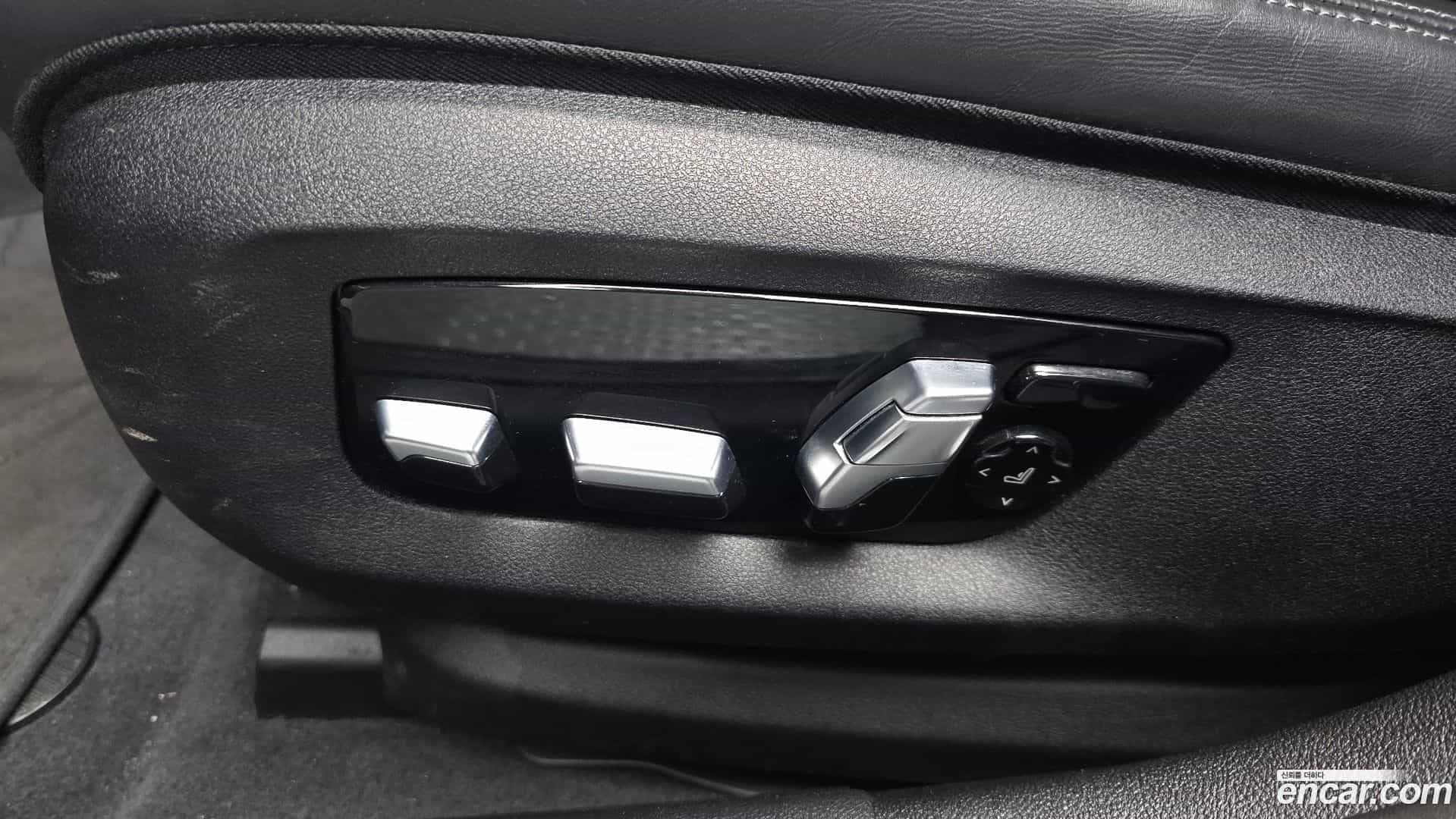 5-Series BMW 2022.8-OPTION-046