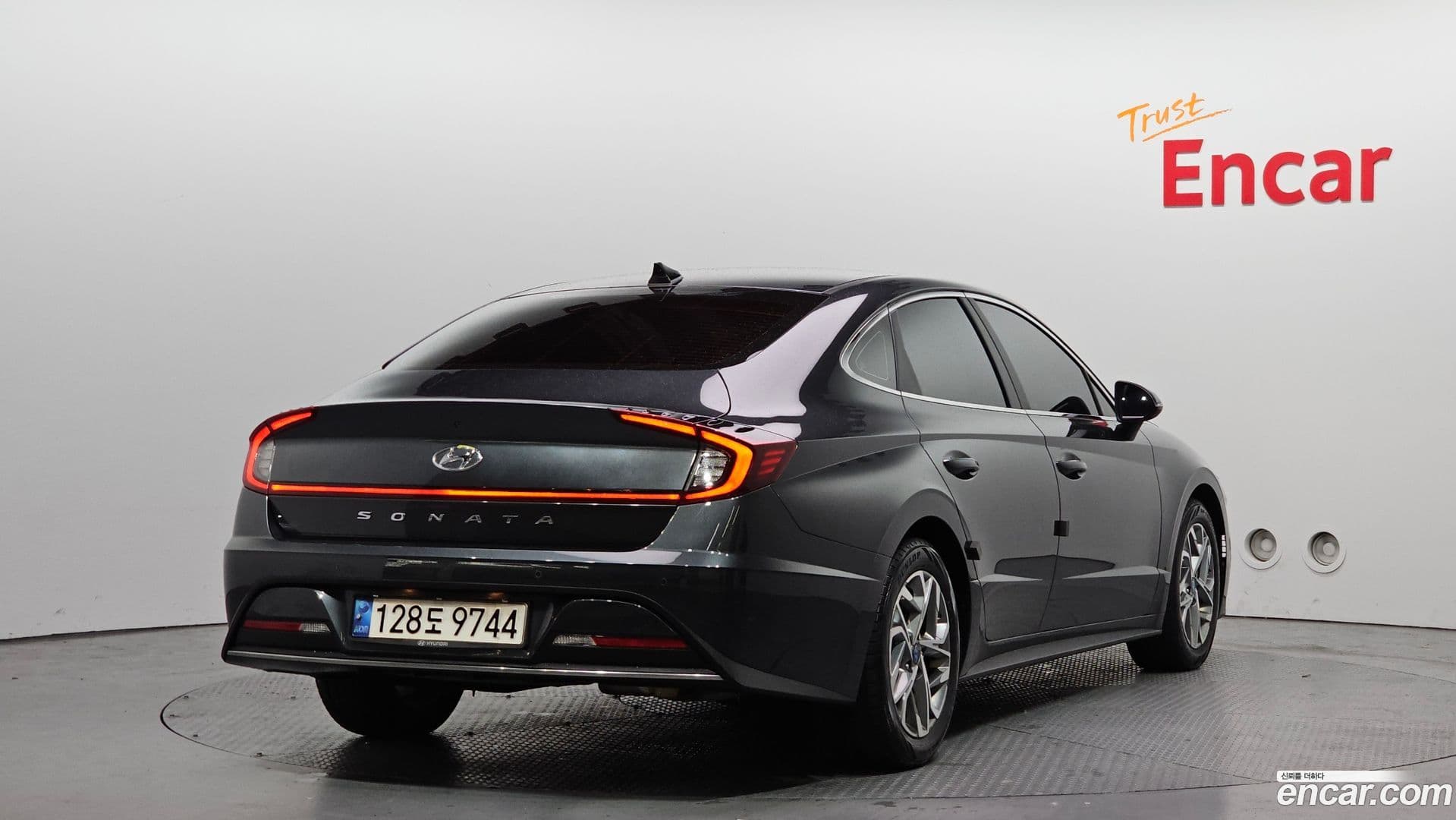 Main__Slider__Photo:Sonata Hyundai 2019.6-1