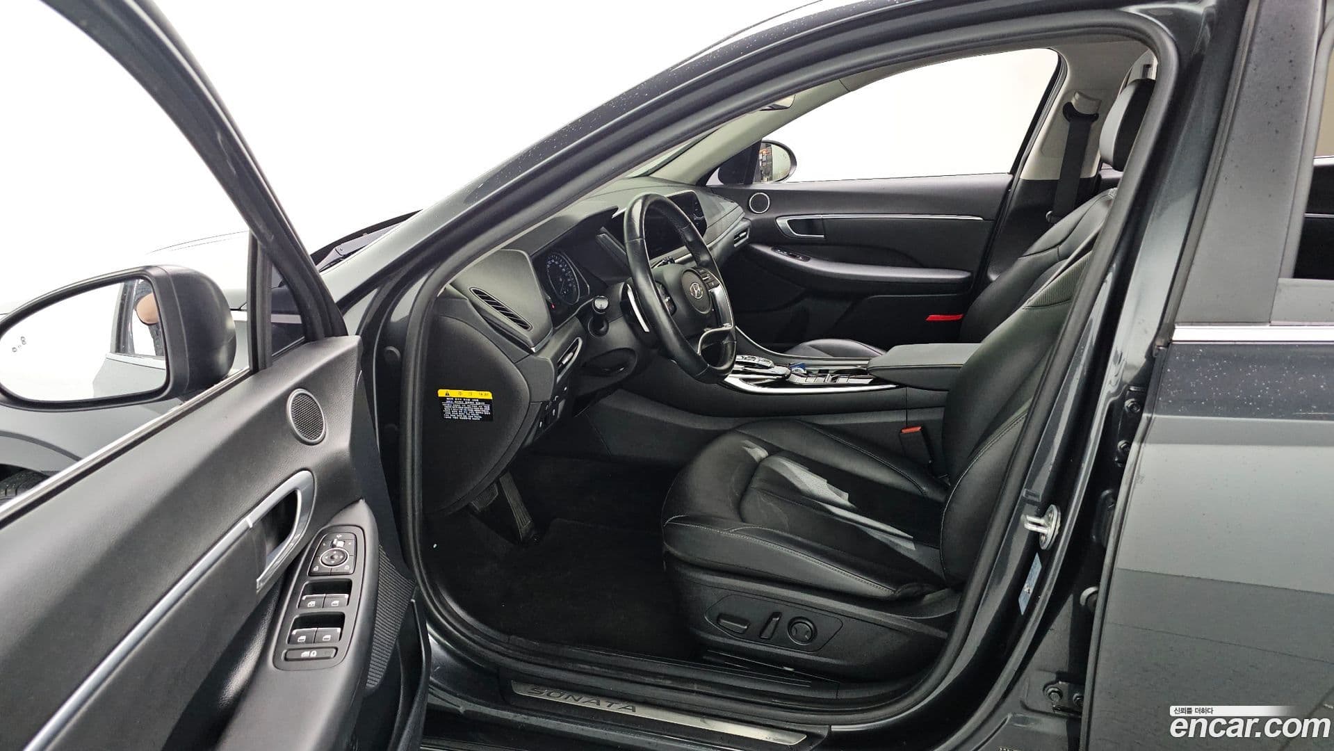 Main__Slider__Photo:Sonata Hyundai 2019.6-9