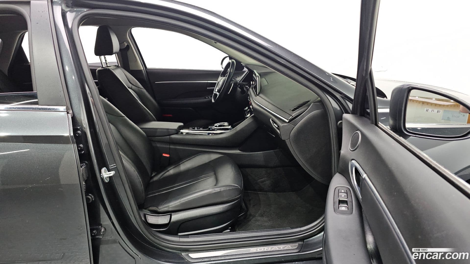 Main__Slider__Photo:Sonata Hyundai 2019.6-17