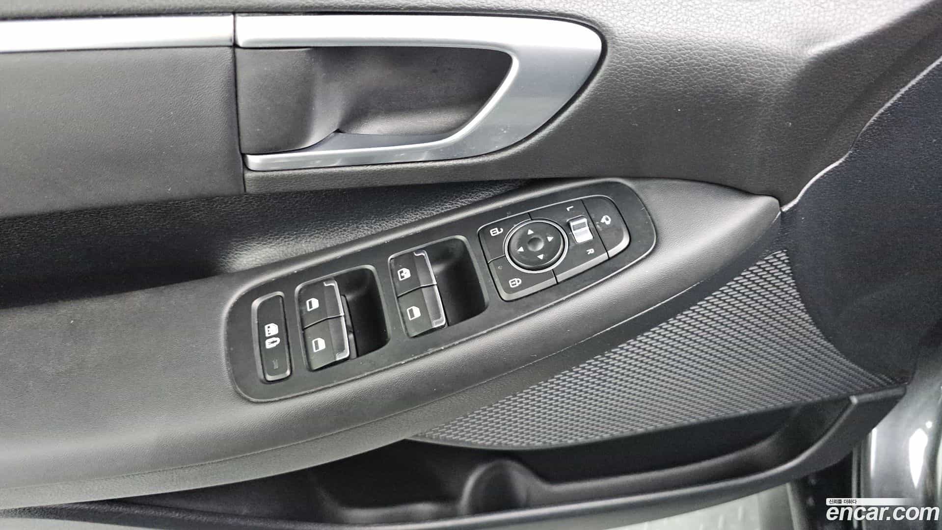 Sonata Hyundai 2019.6-OPTION-042