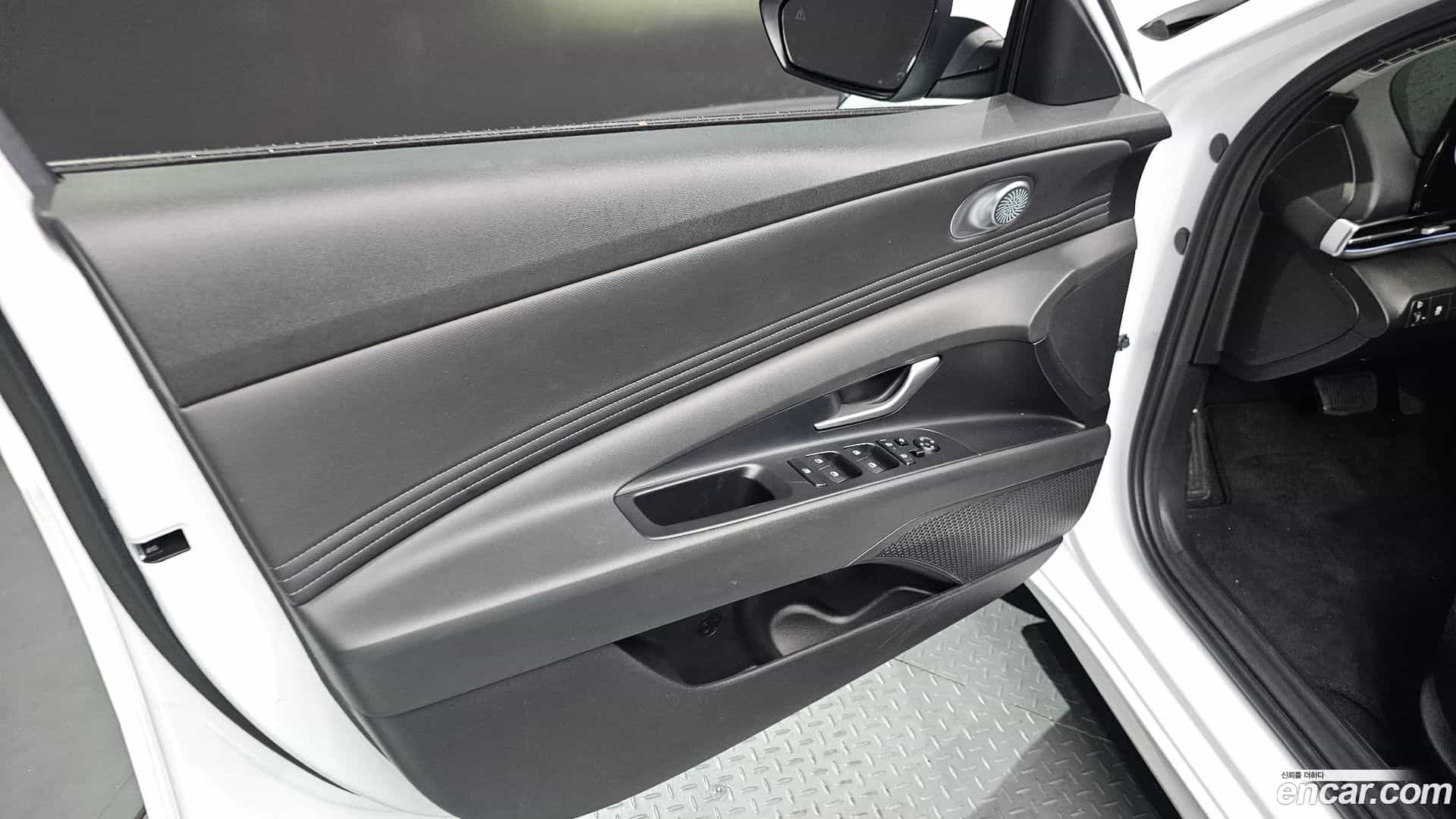 AVANTE Hyundai 2024.3-INNER-034