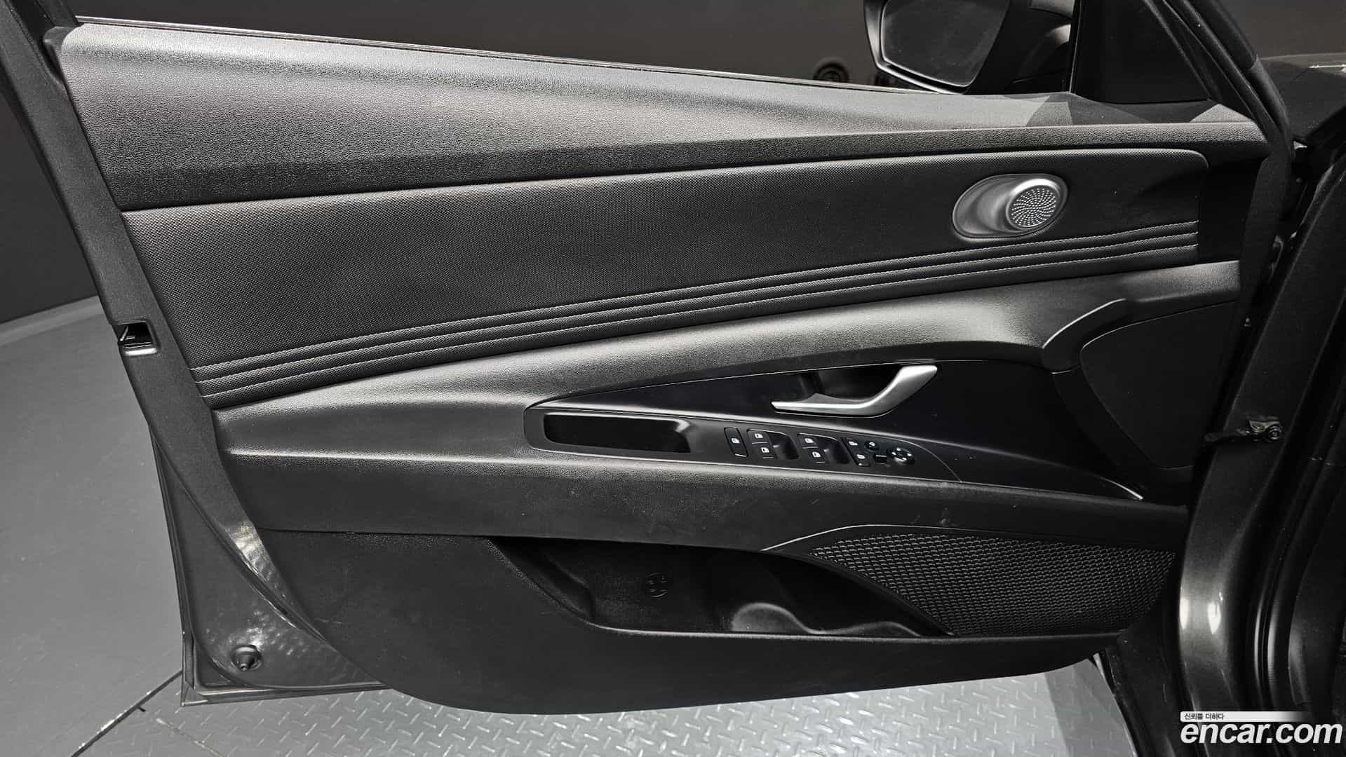 AVANTE Hyundai 2022.3-INNER-034