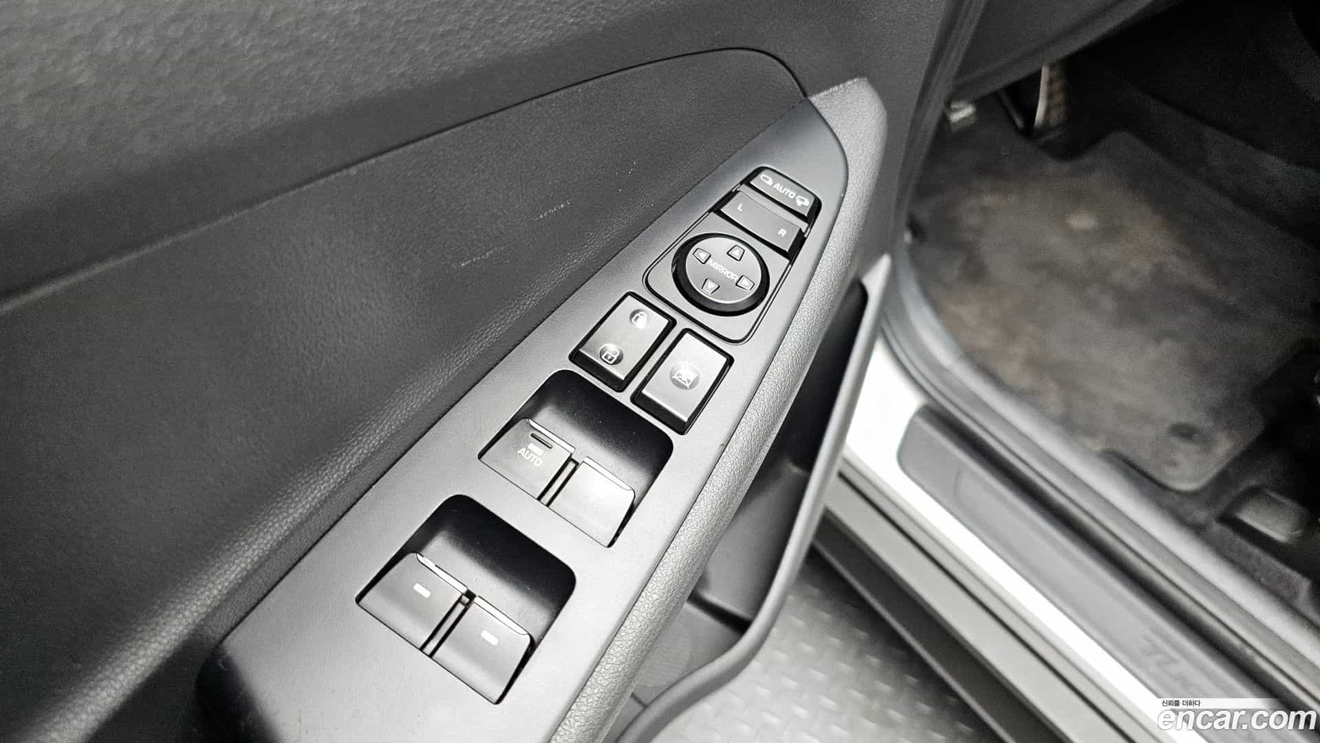 Tucson Hyundai 2017.7-OPTION-043